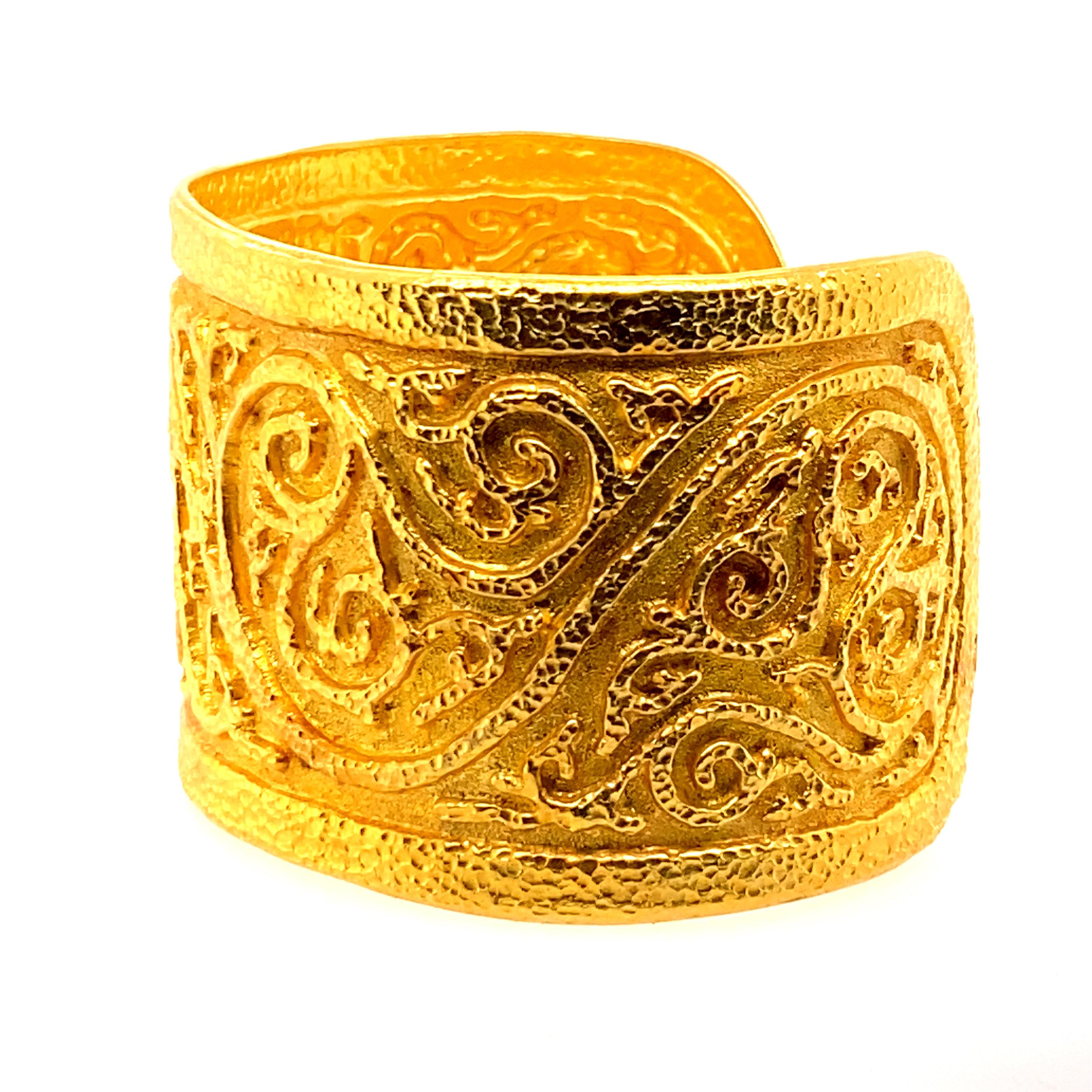 22k gold bracelet