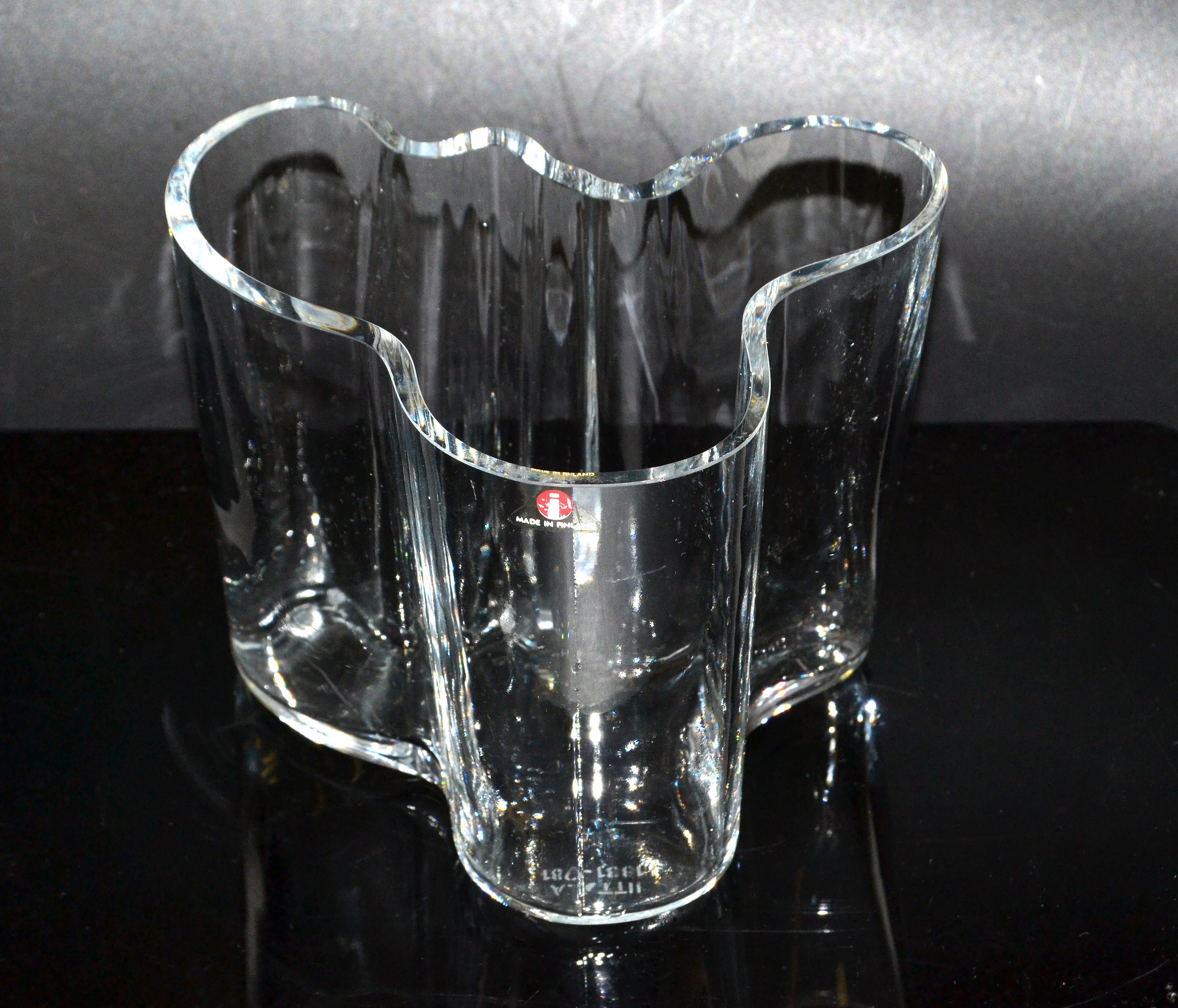 Vase à fleurs sculpturale en verre d'art transparent Savoy d'Iittala Alvar Aalto, style scandinave en vente 7