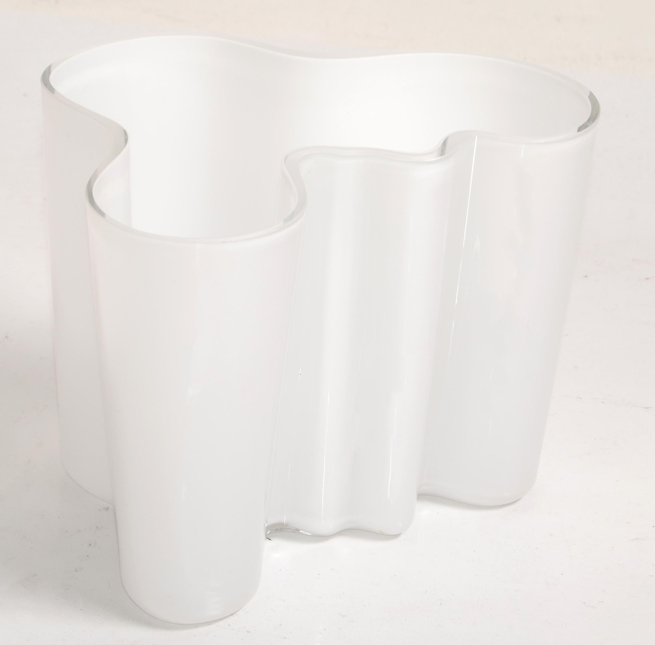 Iittala Alvar Aalto Model 3030 White Encased Glass Sculptural Flower Vase Bowl  For Sale 5
