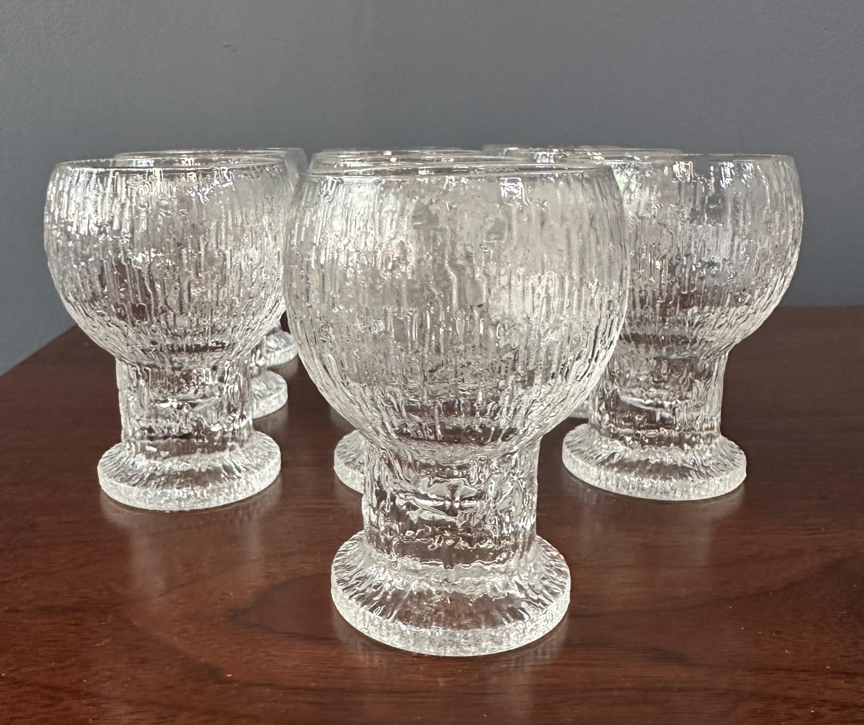 Iittala Finland Kekkerit Set of 32 Stemware Pieces by Timo Sarpaneva Mid Century In Good Condition For Sale In Philadelphia, PA