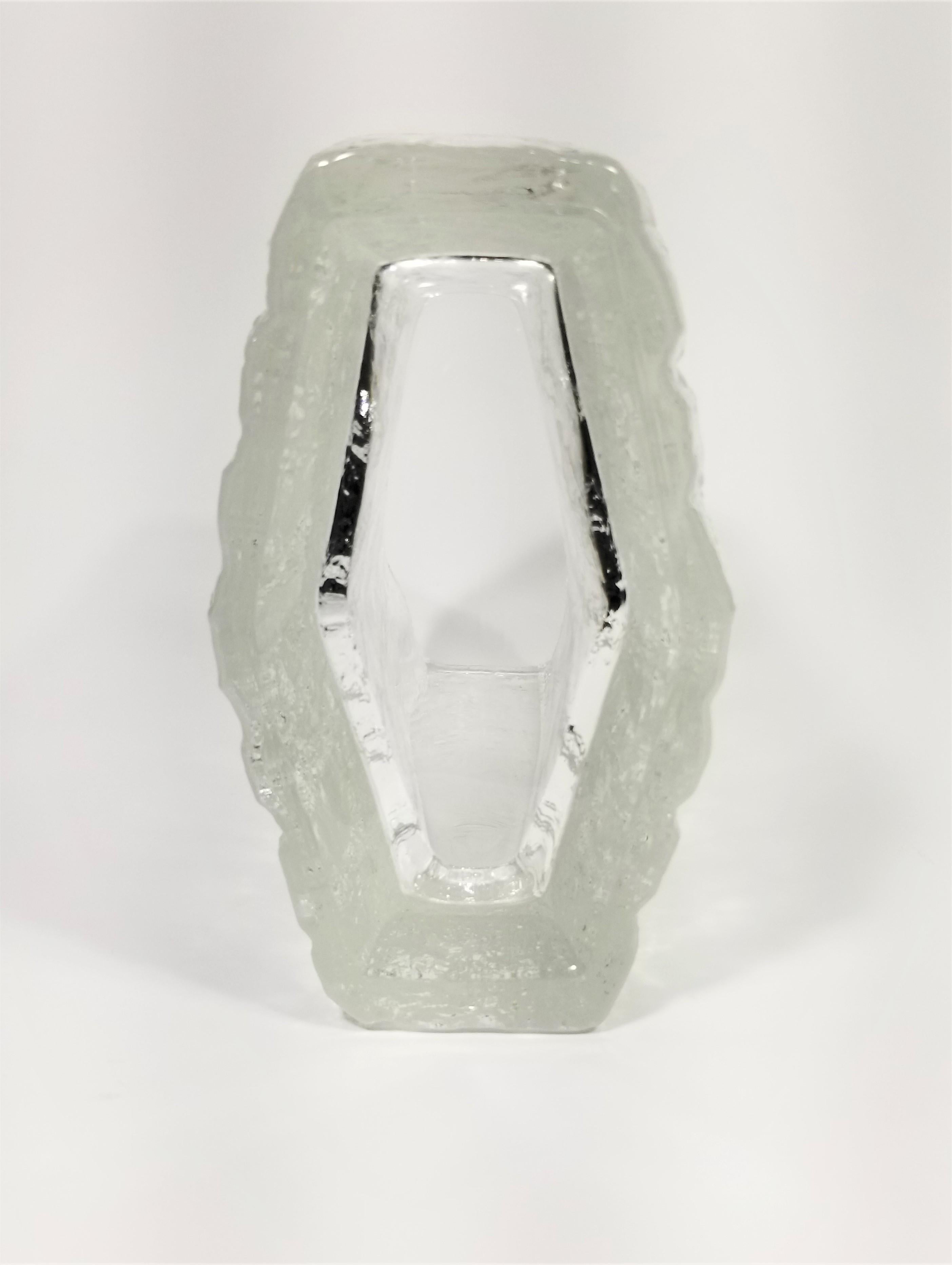 Iittala Finland Vase Mid Century Modern Brutalist Design For Sale 4