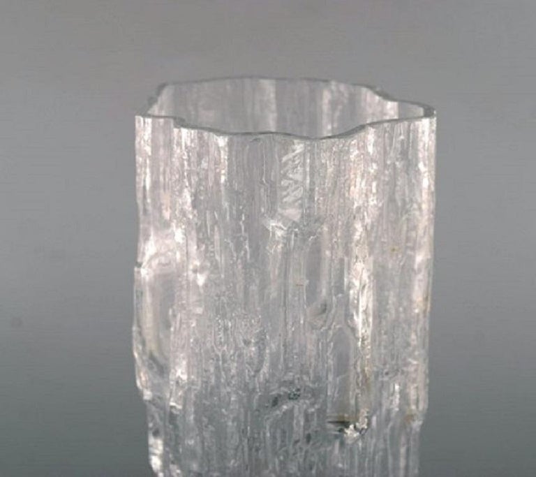 Mid-20th Century Iittala, Tapio Wirkkala Art Glass Vase, 1960s, Beautiful Finnish Design For Sale
