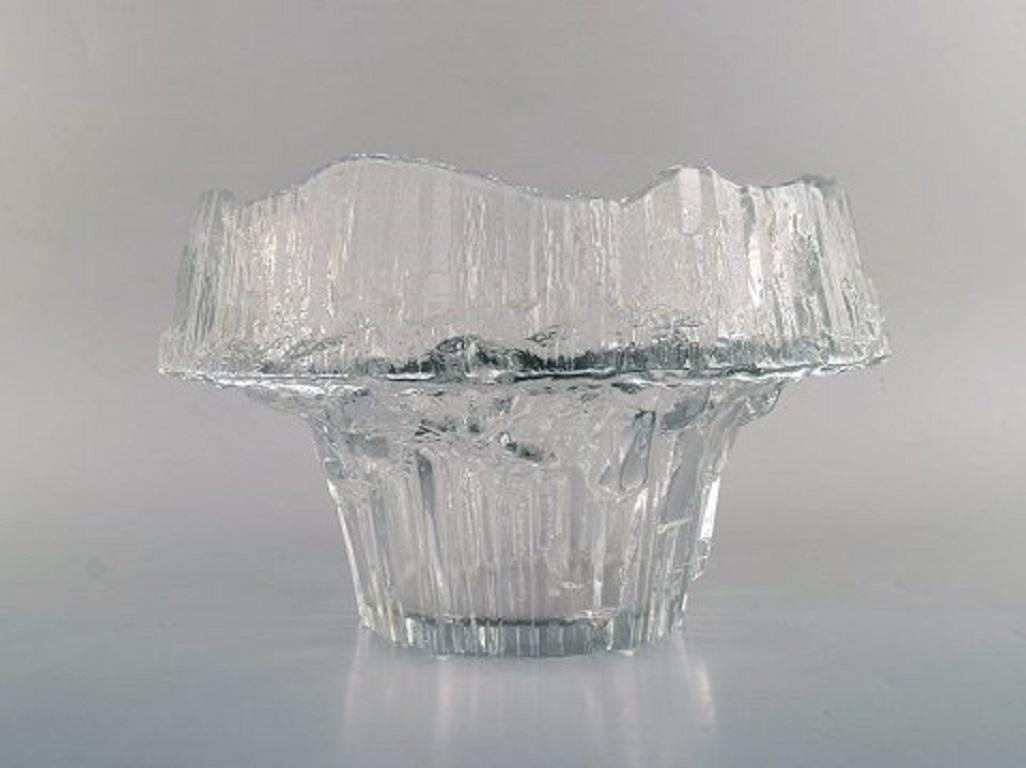 Iittala, Tapio Wirkkala art glass vase or bowl, 1960s-1970s
Beautiful Finnish design.
In perfect condition.
Measures: 28 x 17 cm.