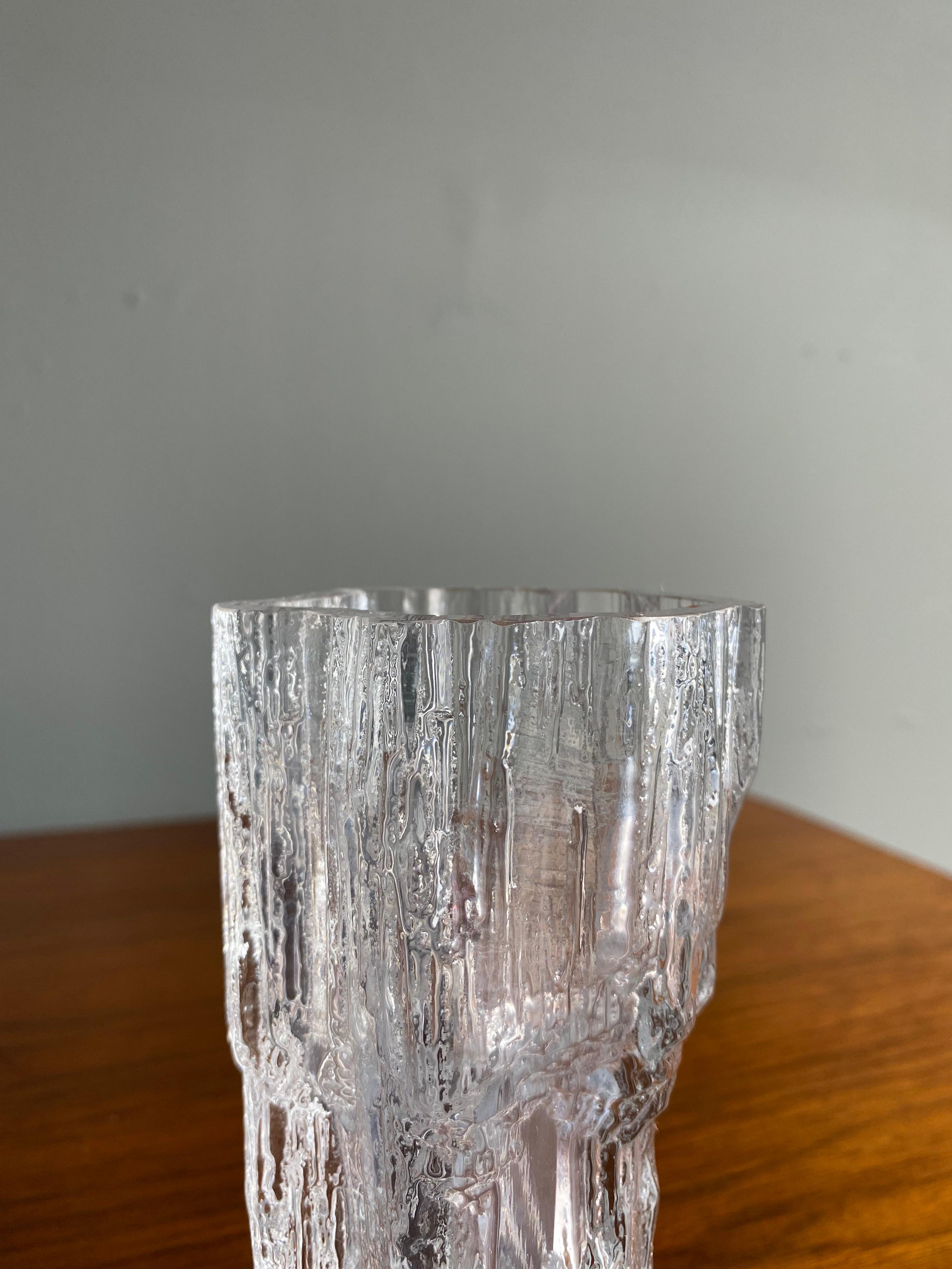 Iittala, Tapio Wirkkala Glass Vase, Model Number 3429, 1970's For Sale 6