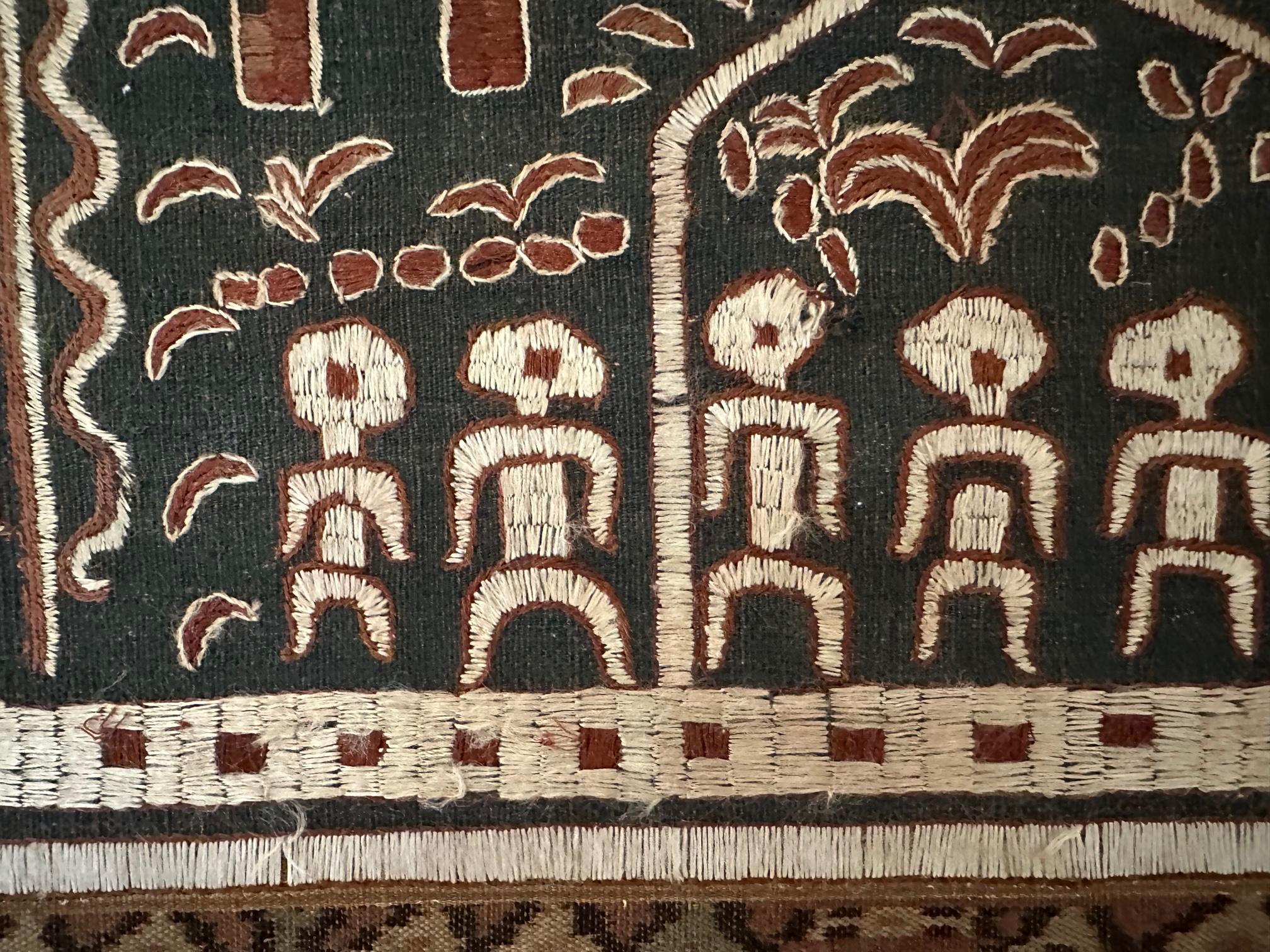 Ikat- und Stickerei-Textil-Tafel aus Sumatra, Indonesien im Angebot 2