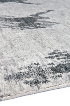 Tapis Ikat Bamboo Charcoal 10x8 noué à la main en soie par The Rug Company