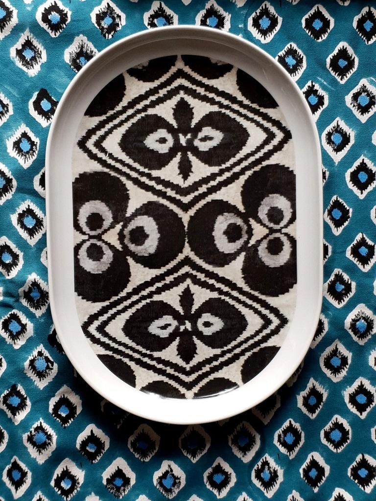Italian Ikat Black Porcelain Tray Made in Italy For Sale