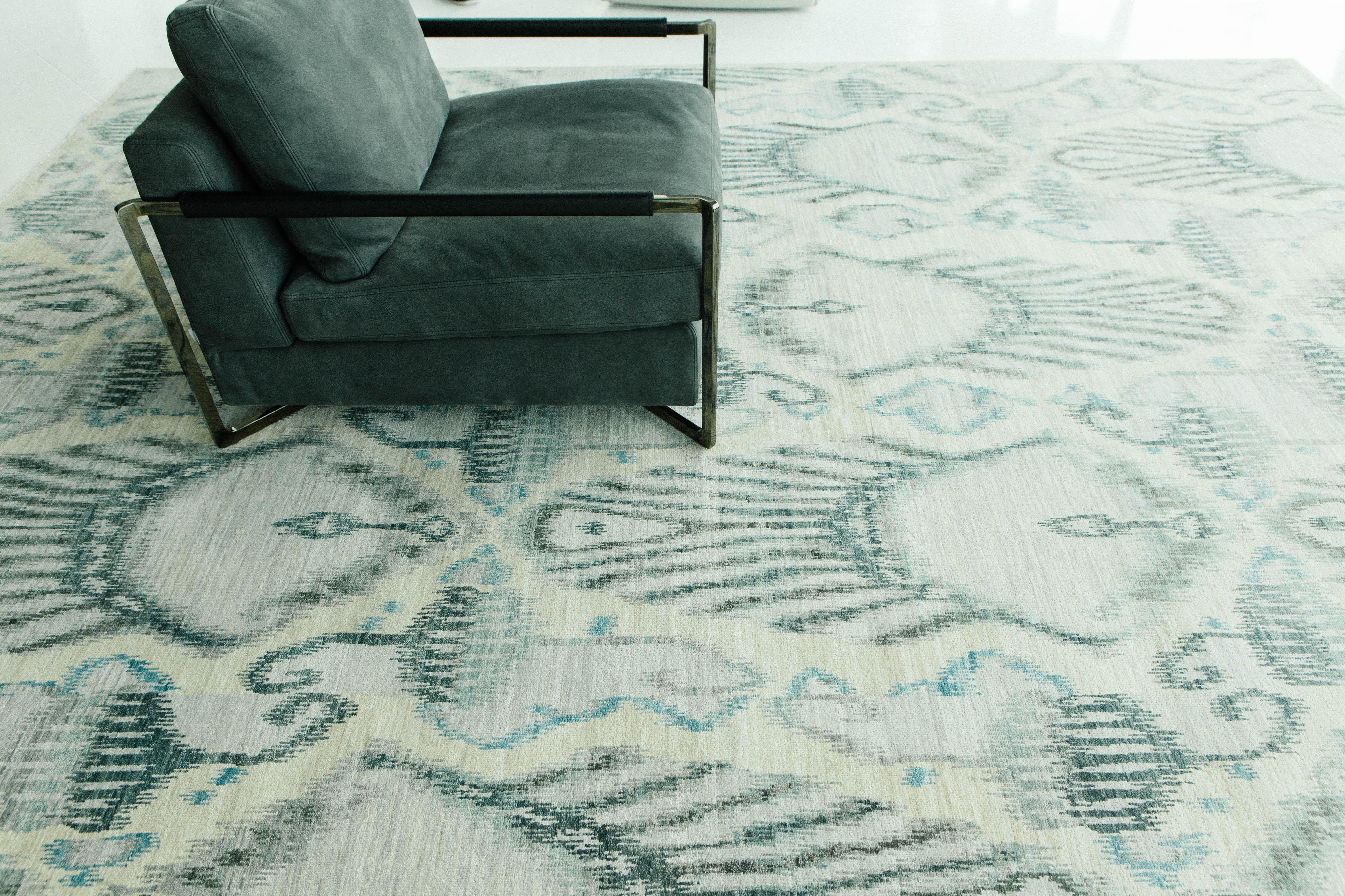 Teppich Camzol im Ikat-Design (21. Jahrhundert und zeitgenössisch) im Angebot