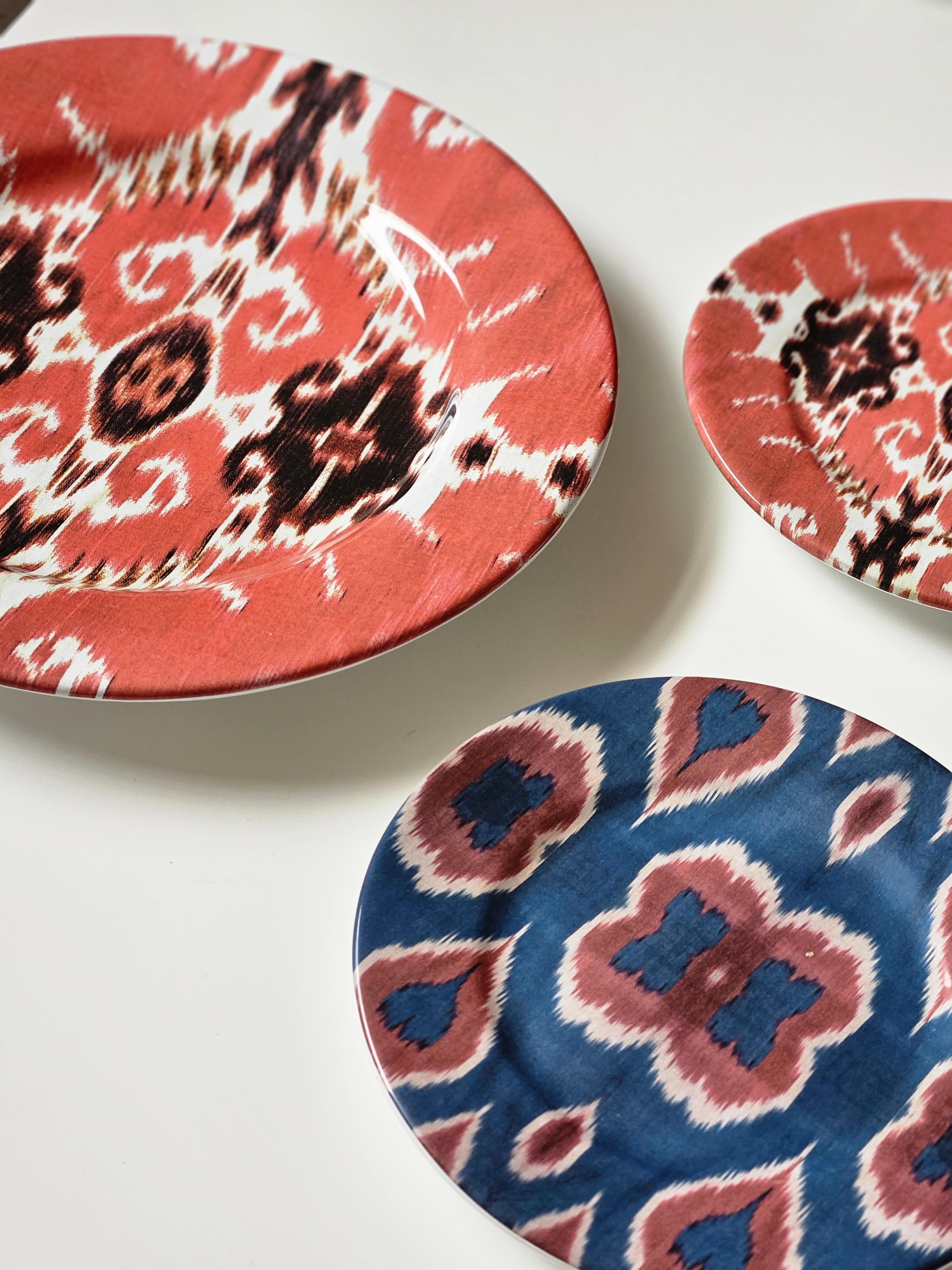 italien Ikat Dinner ceramic Plates Set of 6 en vente