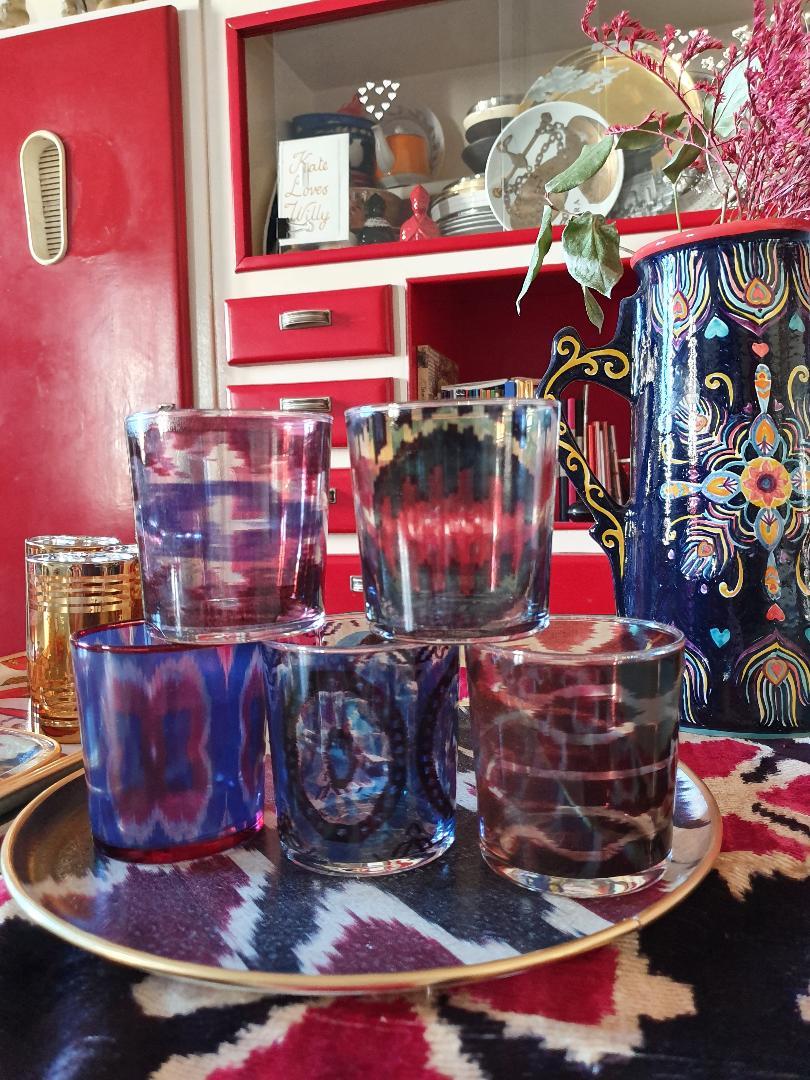 Our unusual table is completed with these wonderful glasses with ikat patter the trademark of our brand.