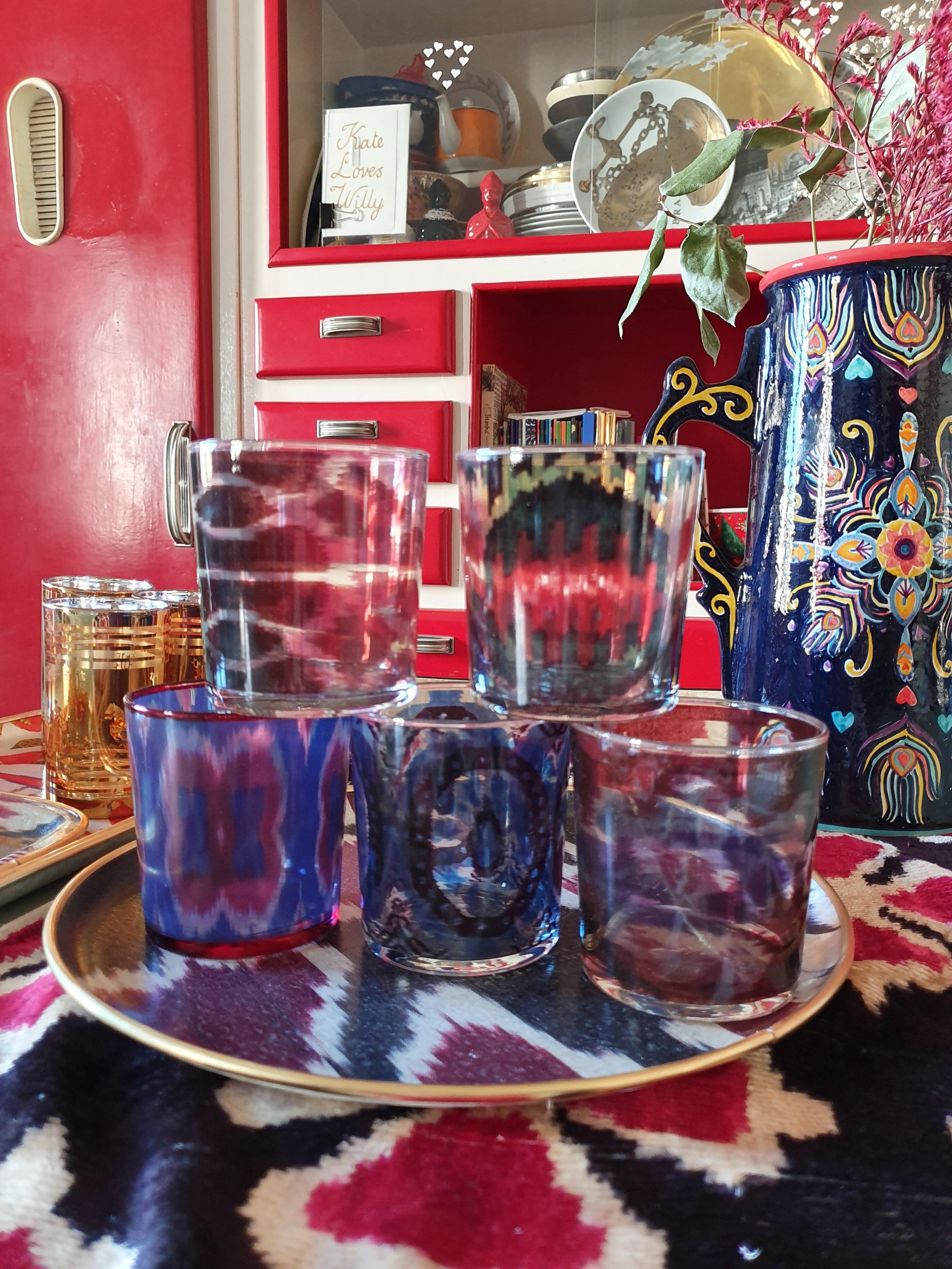 Modern Ikat Glasses Set of 5 For Sale