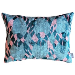 Oreiller Ikat en velours de soie fait main - Serpents