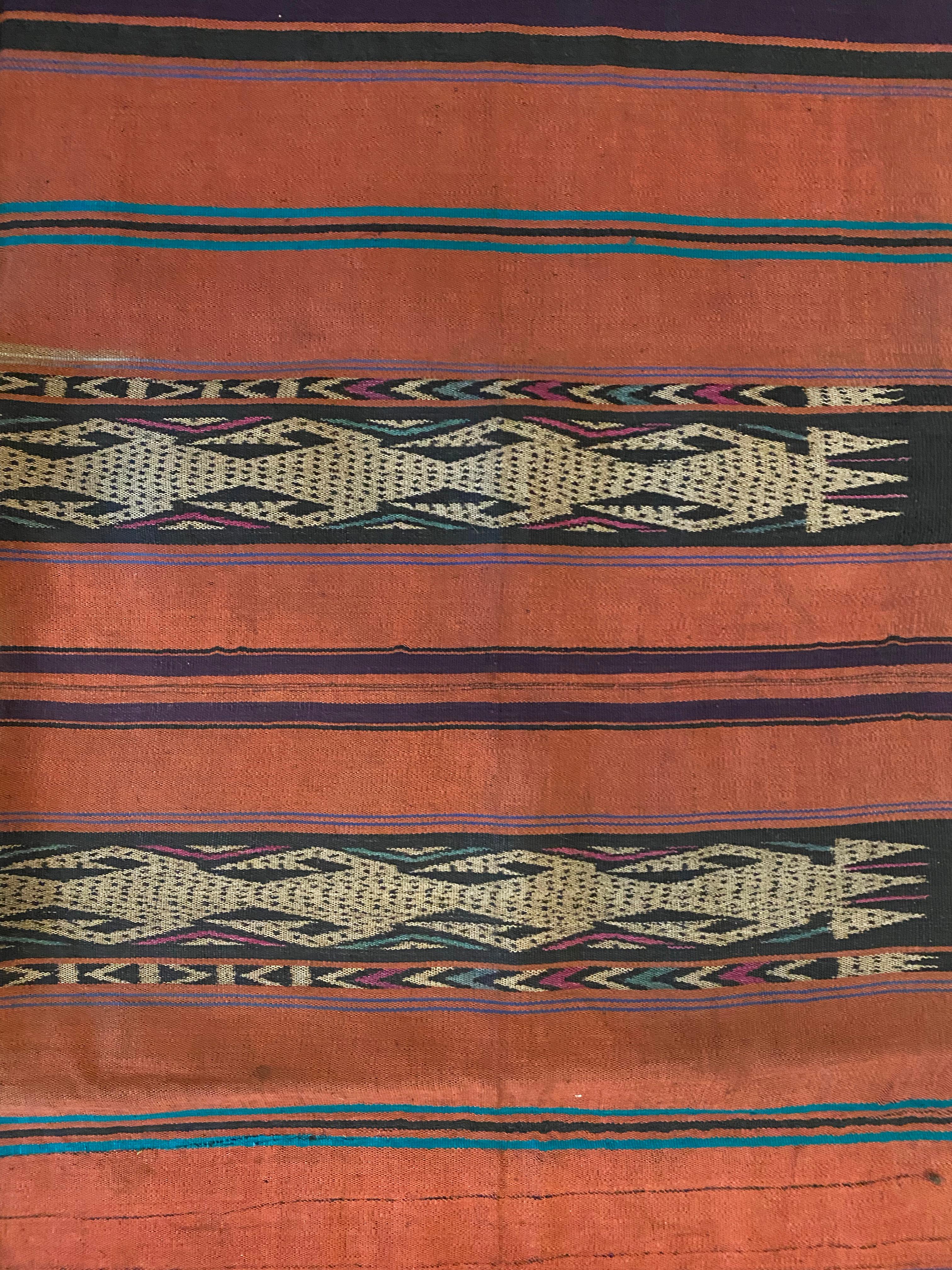 Ikat-Textilien des Dayak-Stammes, Kalimantan, Indonesien (Indonesisch) im Angebot