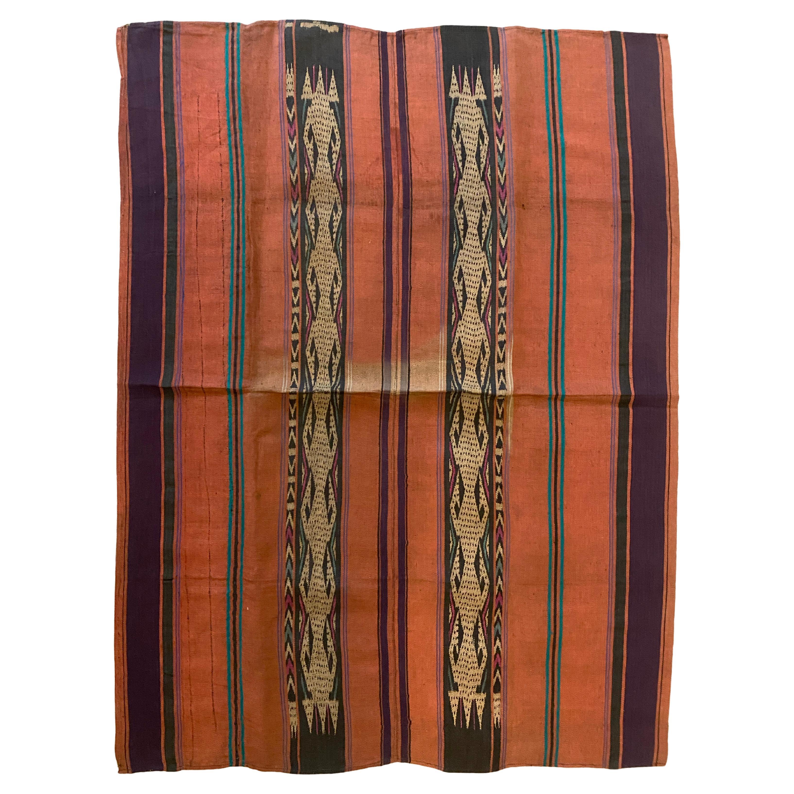 Ikat-Textilien des Dayak-Stammes, Kalimantan, Indonesien im Angebot