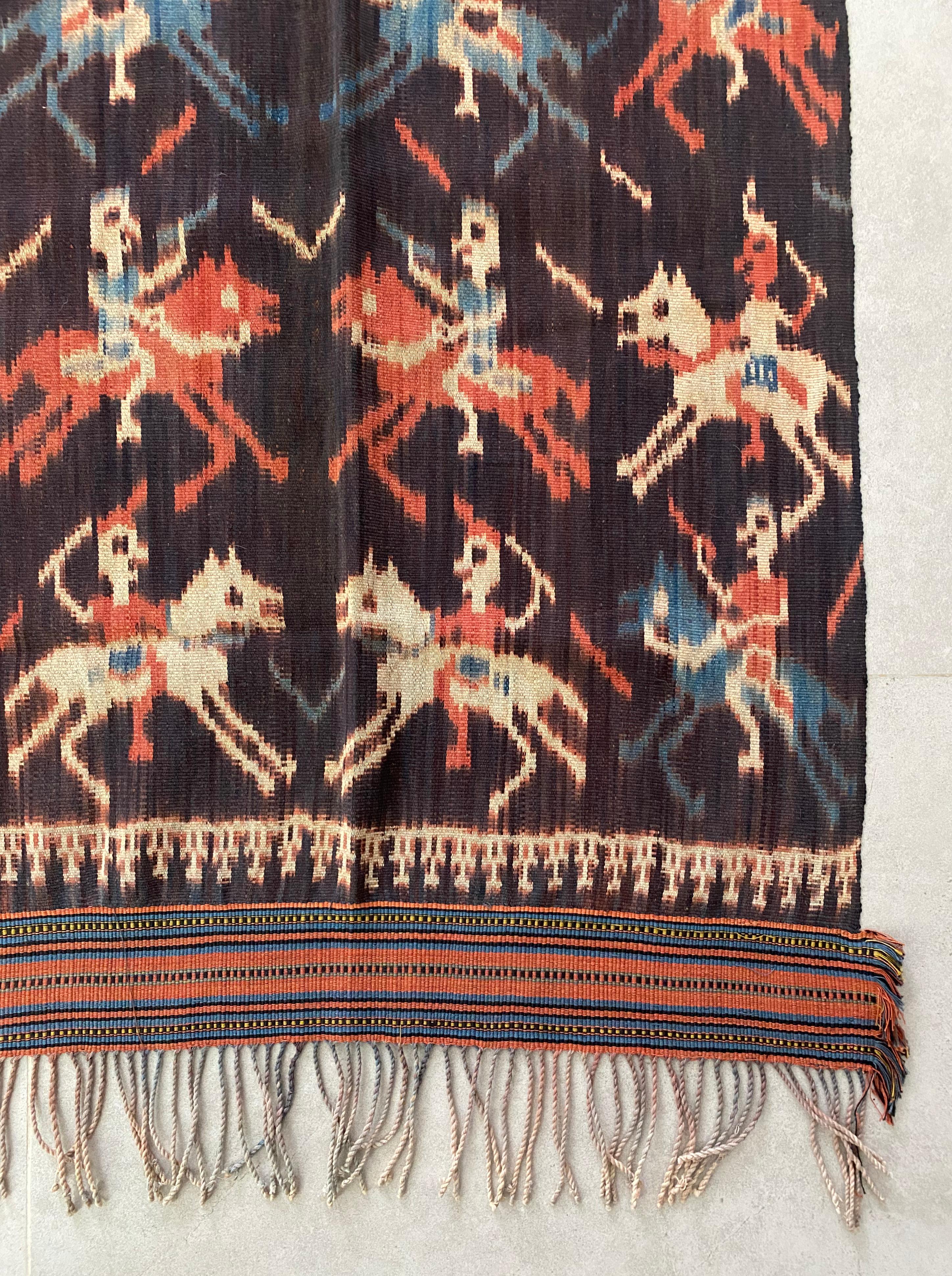 Ikat-Textil von der Sumba-Insel, Indonesien im Zustand „Gut“ im Angebot in Jimbaran, Bali
