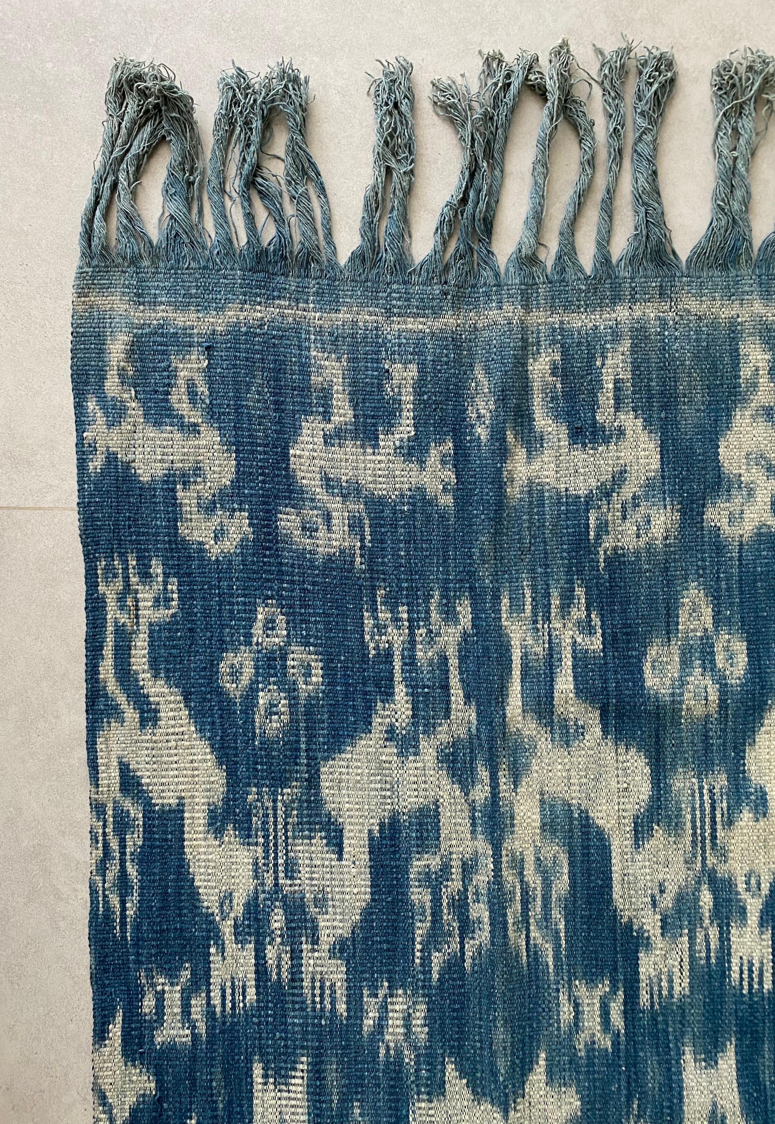 Ikat-Textil von der Sumba-Insel, Indonesien (Garn) im Angebot