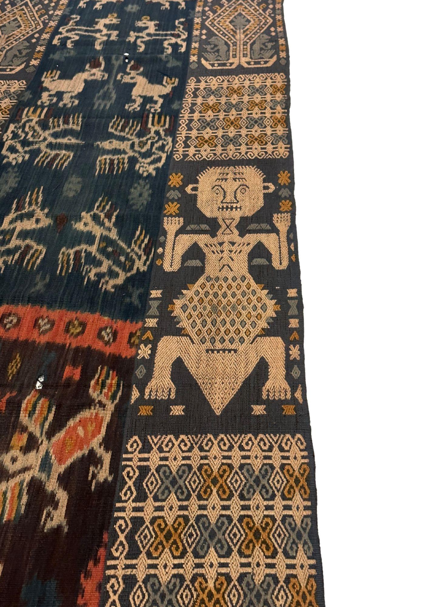 Tessuti Ikat dell'isola di Sumba con splendidi motivi tribali, Indonesia in vendita 5