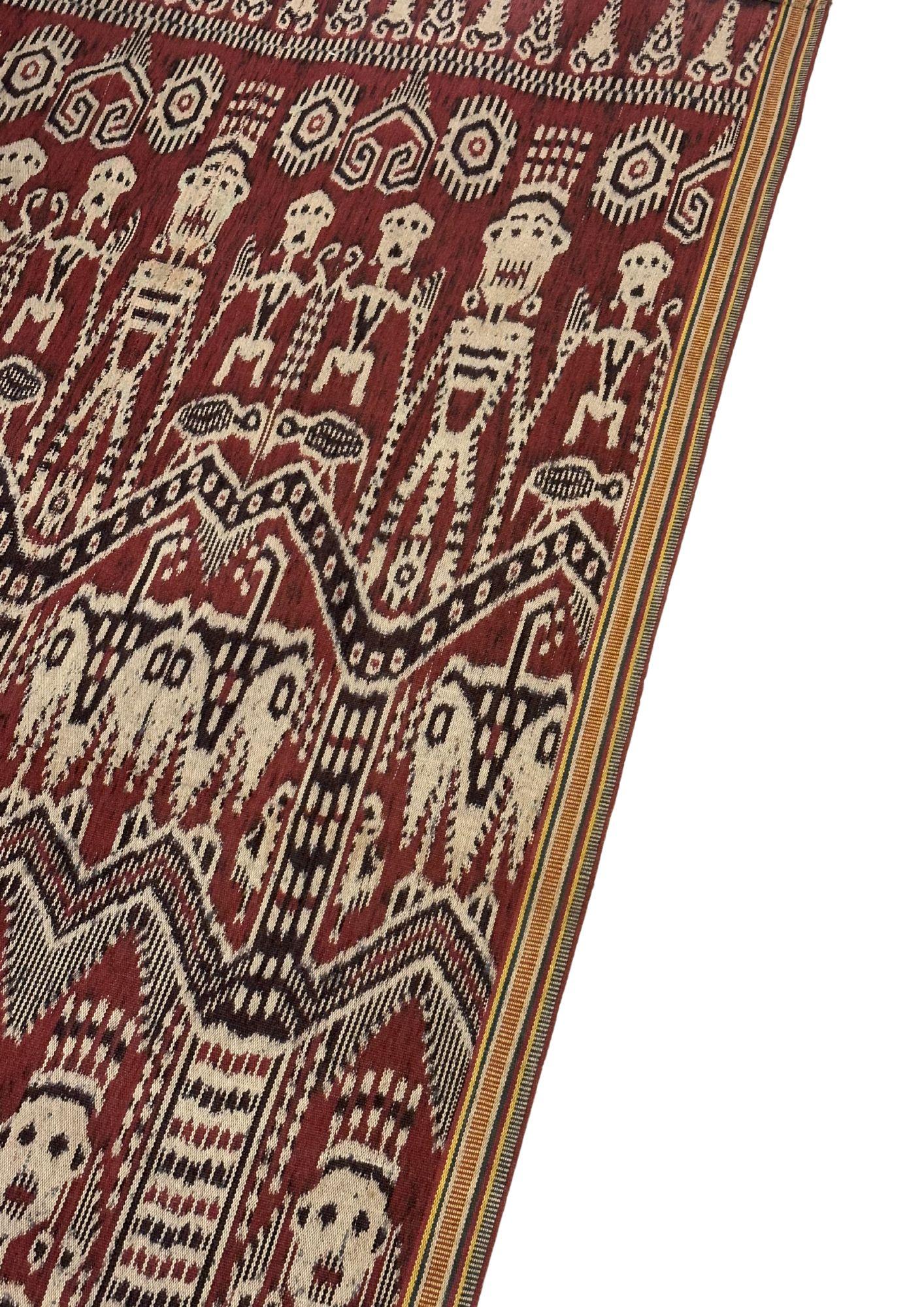 Ikat Textil de la Isla de Sumba Impresionantes Motivos Tribales, Indonesia Indonesio en venta