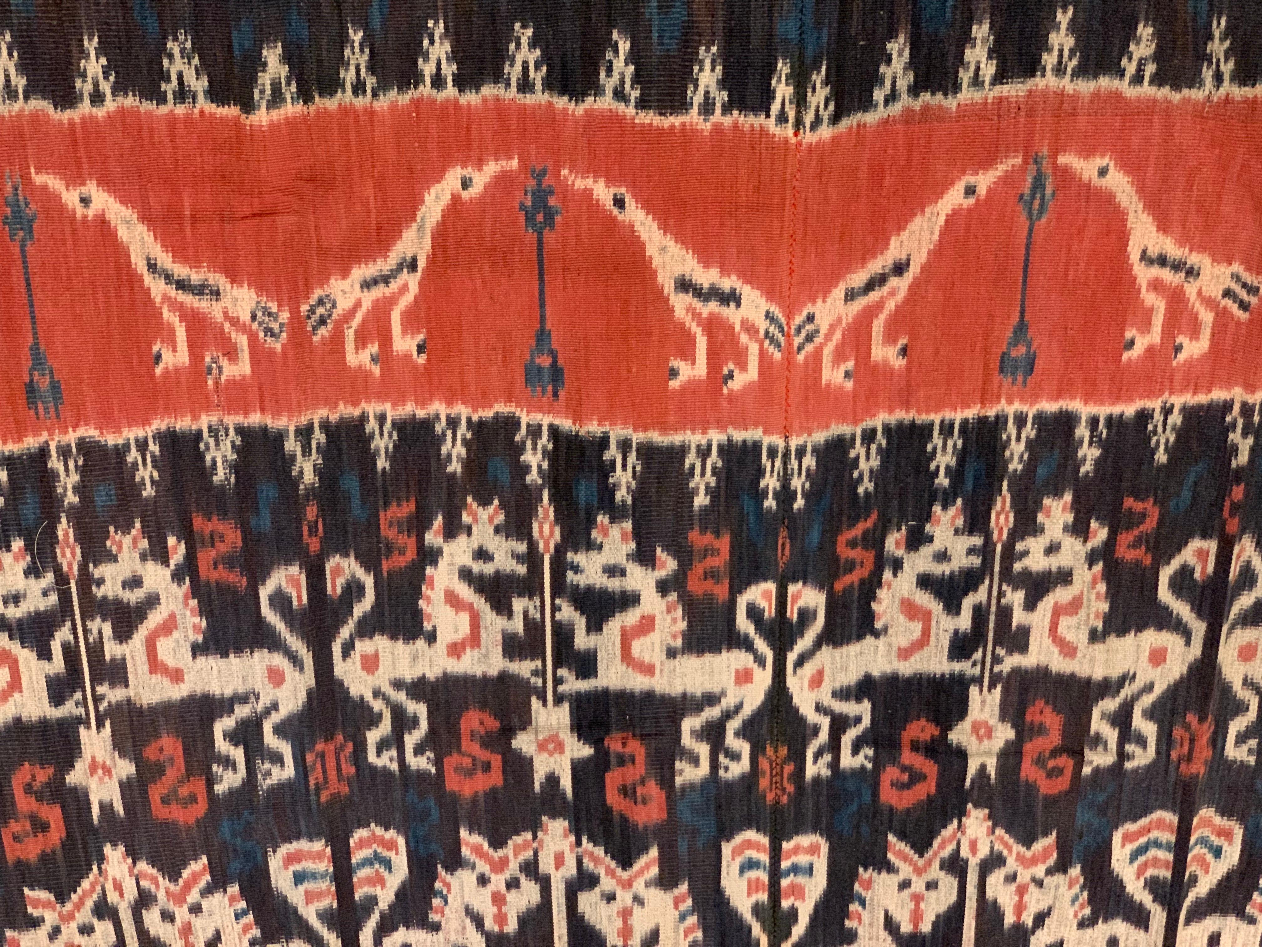 Ikat Textile from Sumba Island Stunning Tribal Motifs, Indonesia In Good Condition For Sale In Jimbaran, Bali