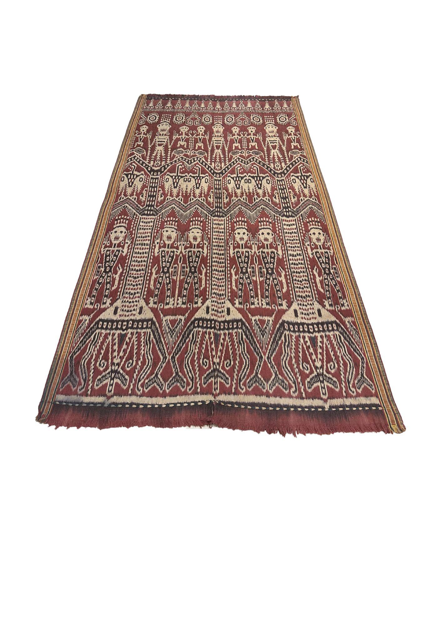 Ikat Textil de la Isla de Sumba Impresionantes Motivos Tribales, Indonesia Hilo en venta