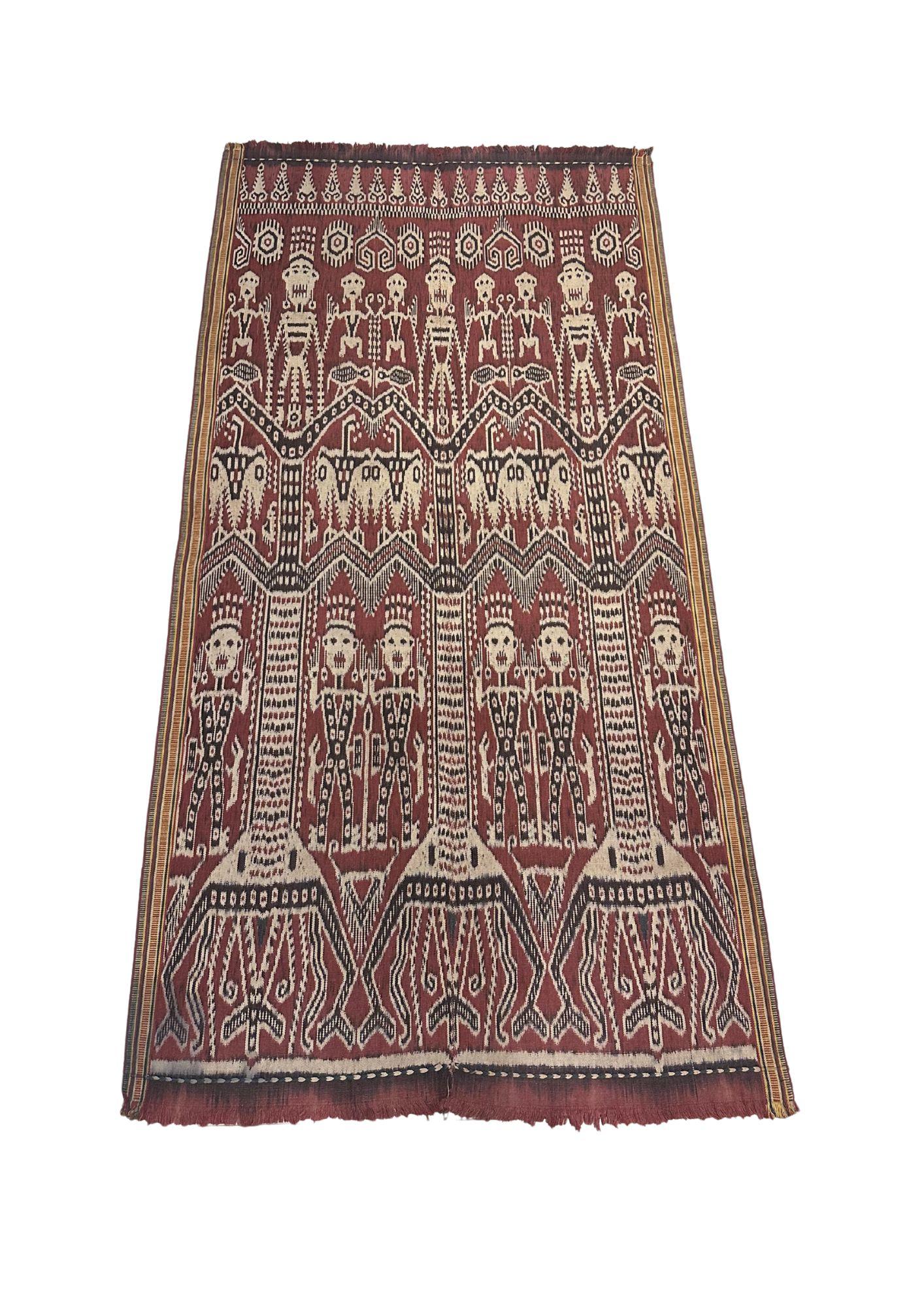Ikat Textil de la Isla de Sumba Impresionantes Motivos Tribales, Indonesia en venta 1