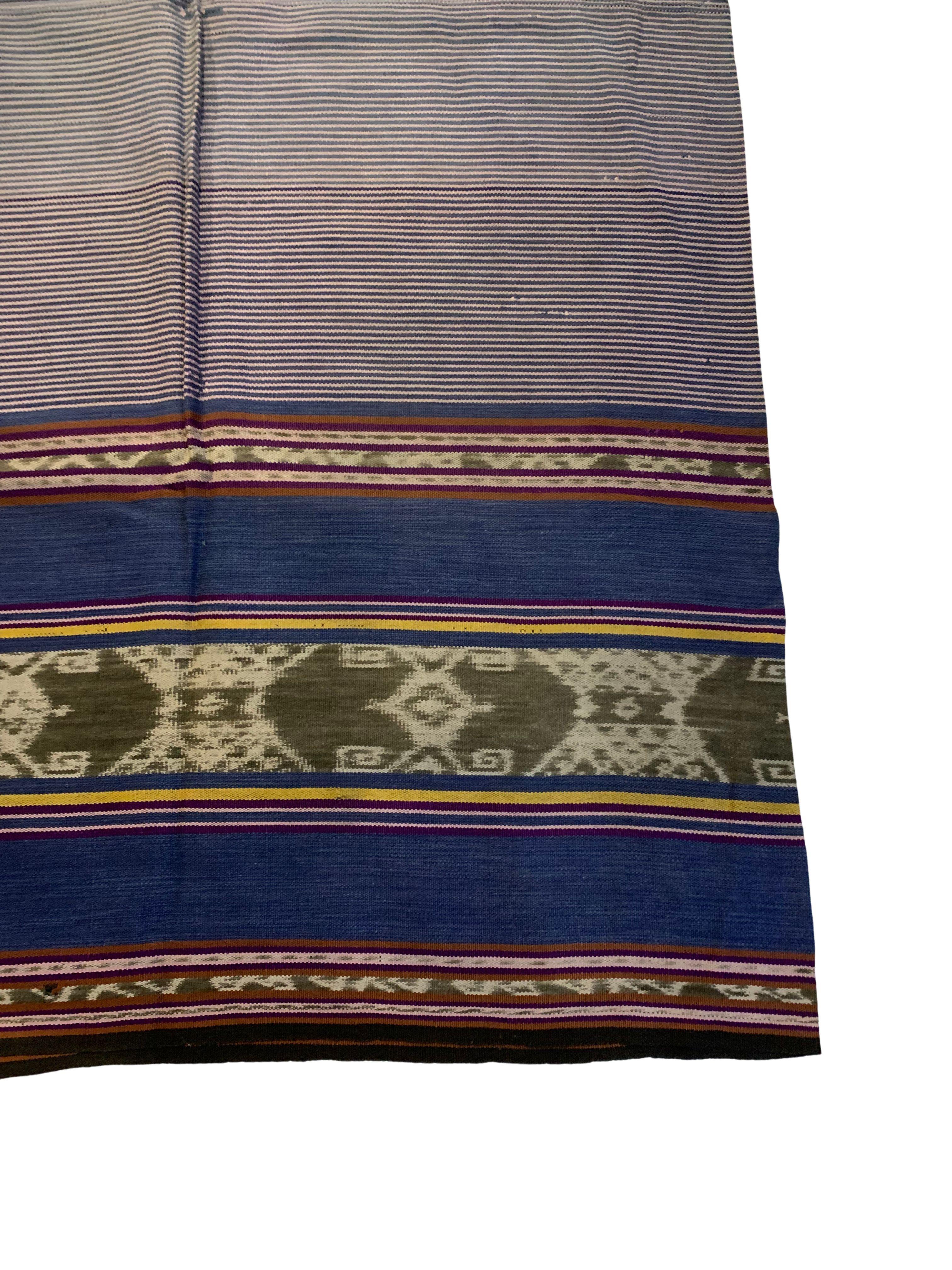 Ikat-Textil von Timor-Insel mit atemberaubendem naturfarbenem Farbstoff, Indonesien (Sonstiges) im Angebot