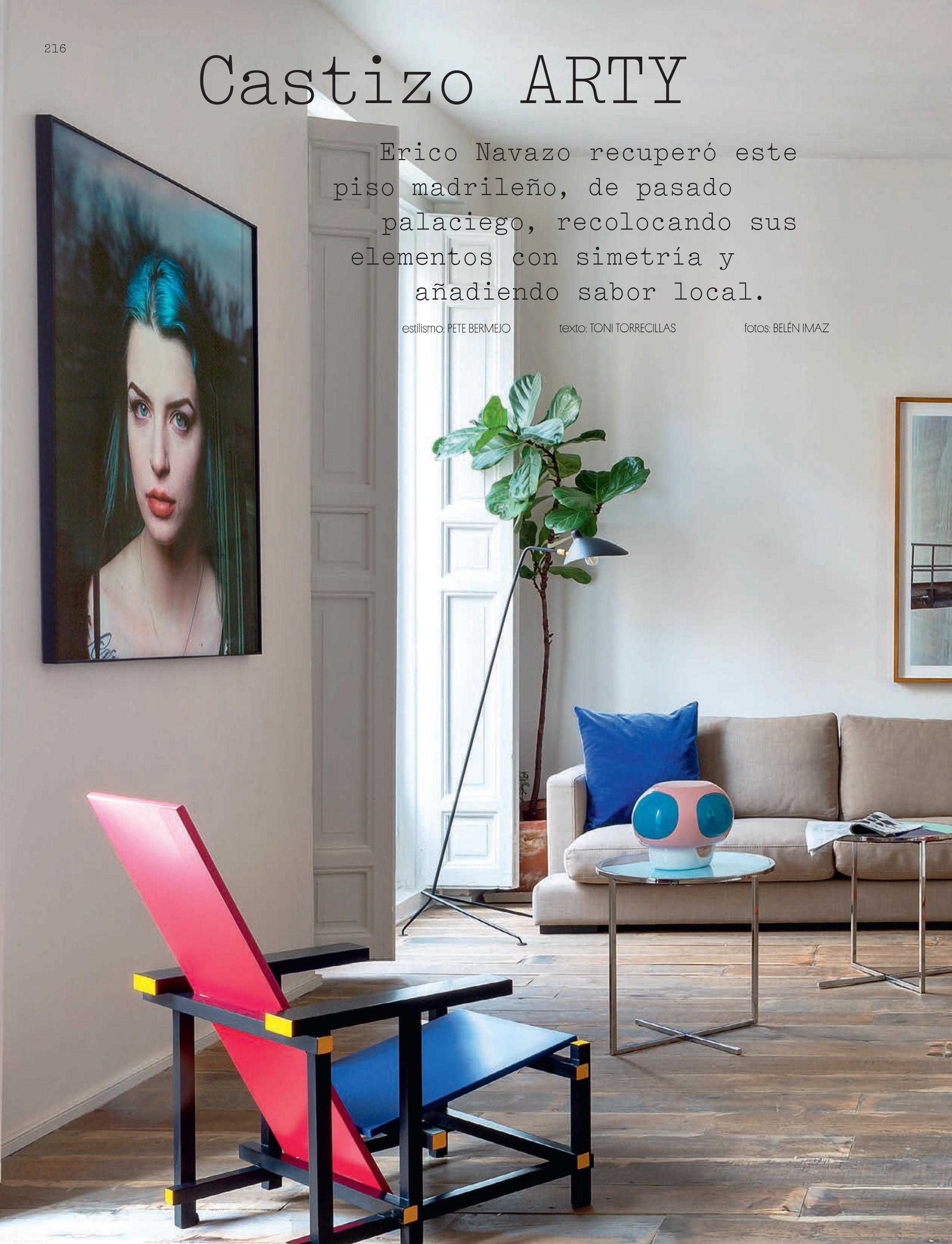 IKB 191 Contemporary Round Chrome Glass Cian Blue Center Table, Spain, 2019 3