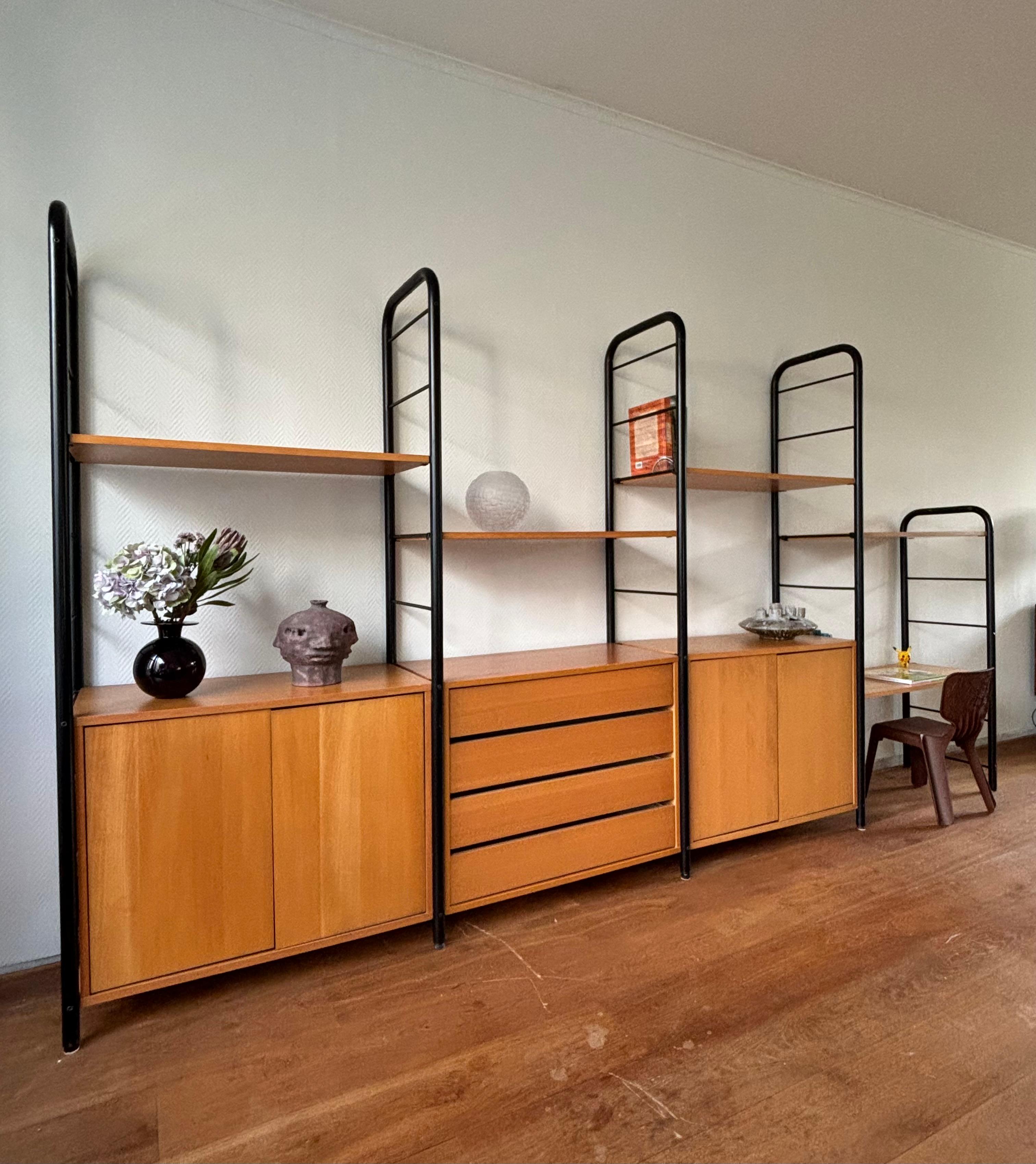 Placage Système de cloisons modulaires IKEA 'Niklas' (en anglais)  Par Rutger Andersson, années 1980 en vente
