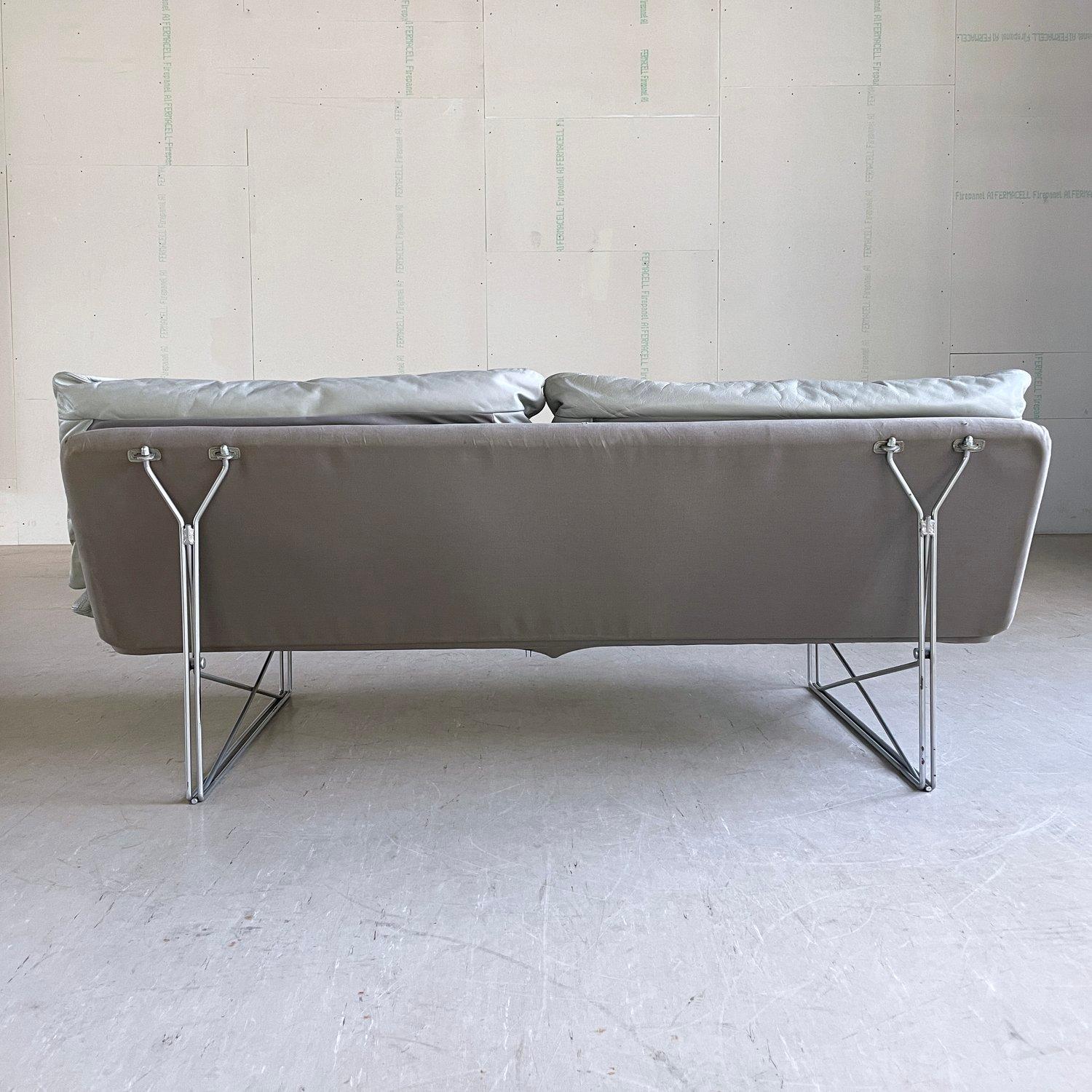 IKEA ‘MOMENT’ leather Sofa designed by Niels Gammelgaard, 1985 6