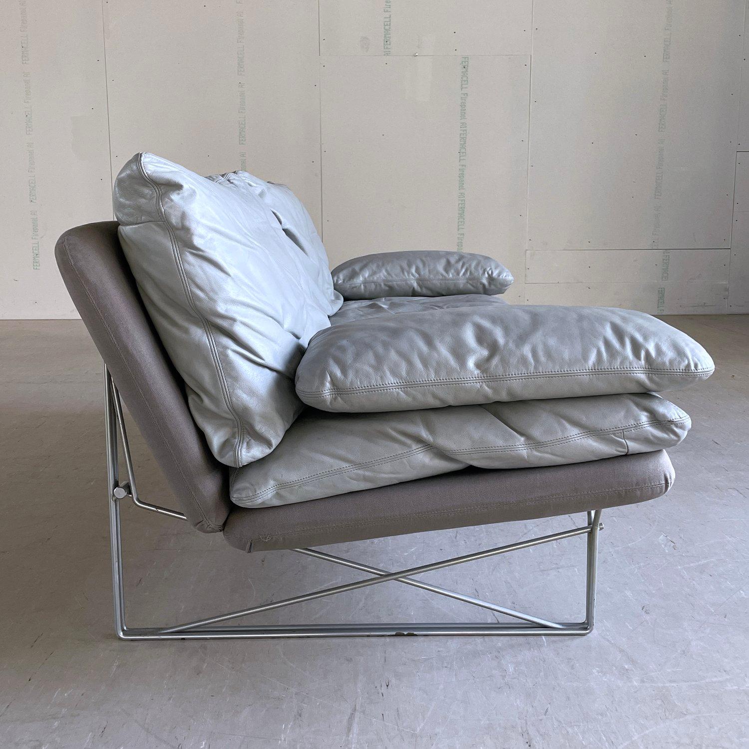IKEA ‘MOMENT’ leather Sofa designed by Niels Gammelgaard, 1985 In Good Condition In Bern, CH