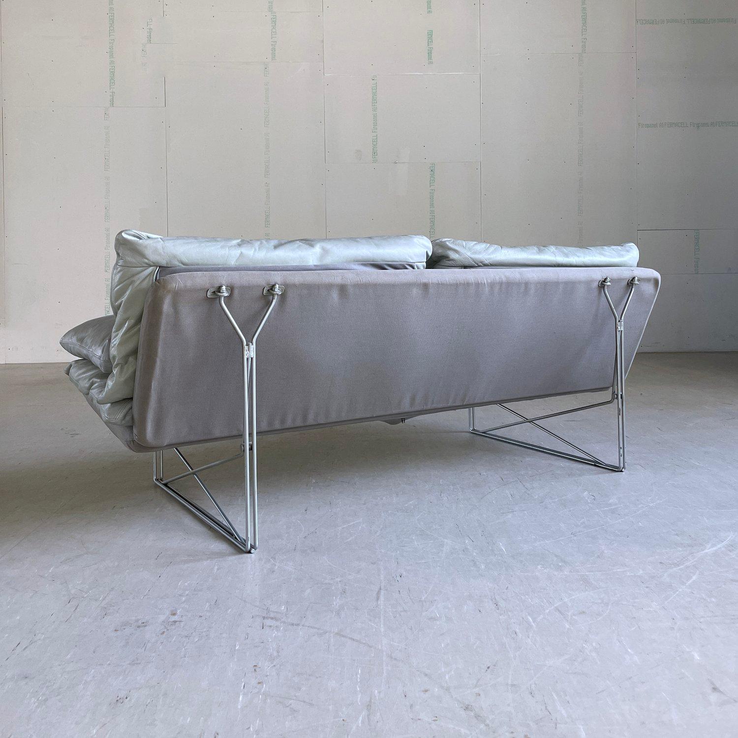IKEA ‘MOMENT’ leather Sofa designed by Niels Gammelgaard, 1985 1