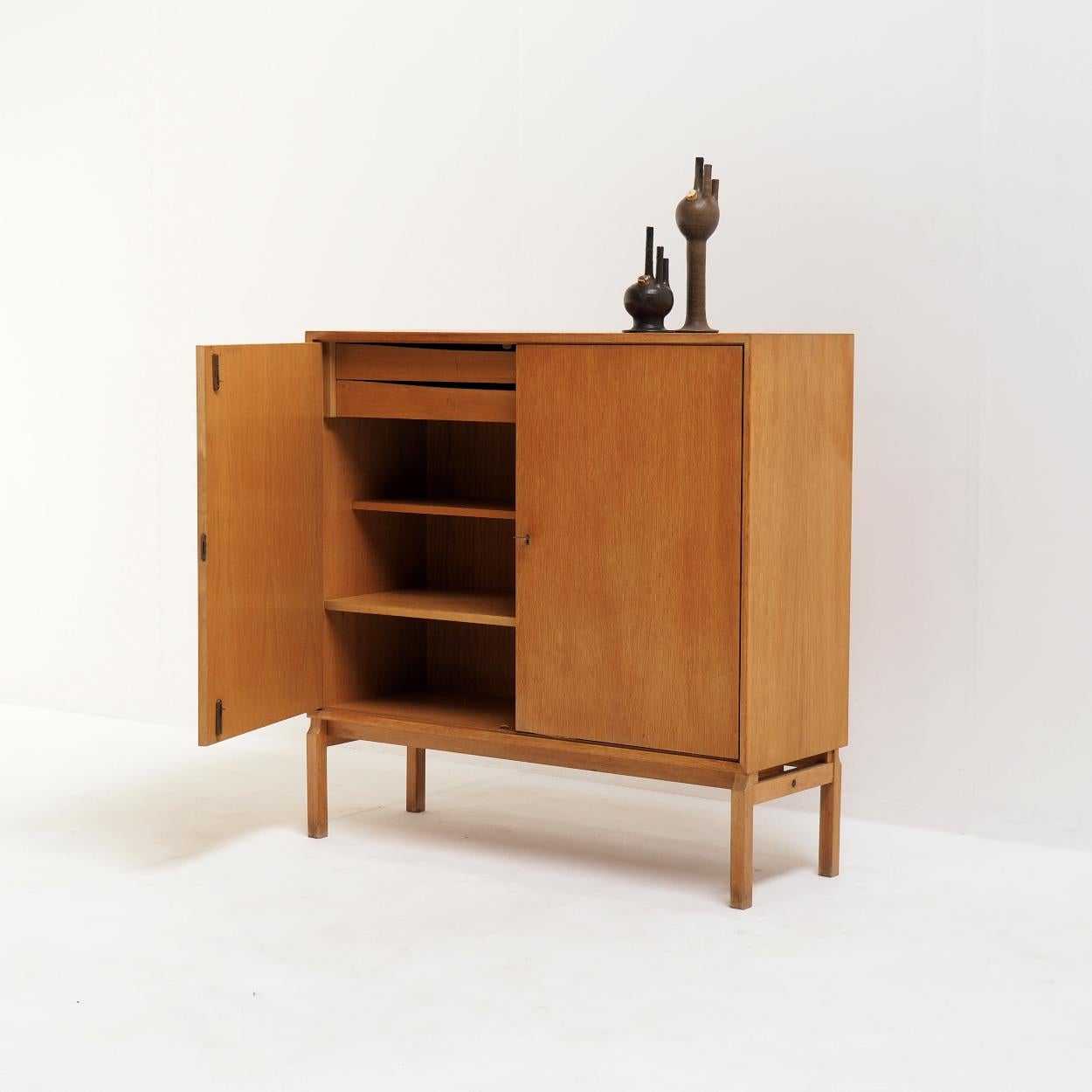 IKEA ‘MTP’ Cabinet by Marian Grabinski for IKEA, 1963, Natural Oak en vente 3
