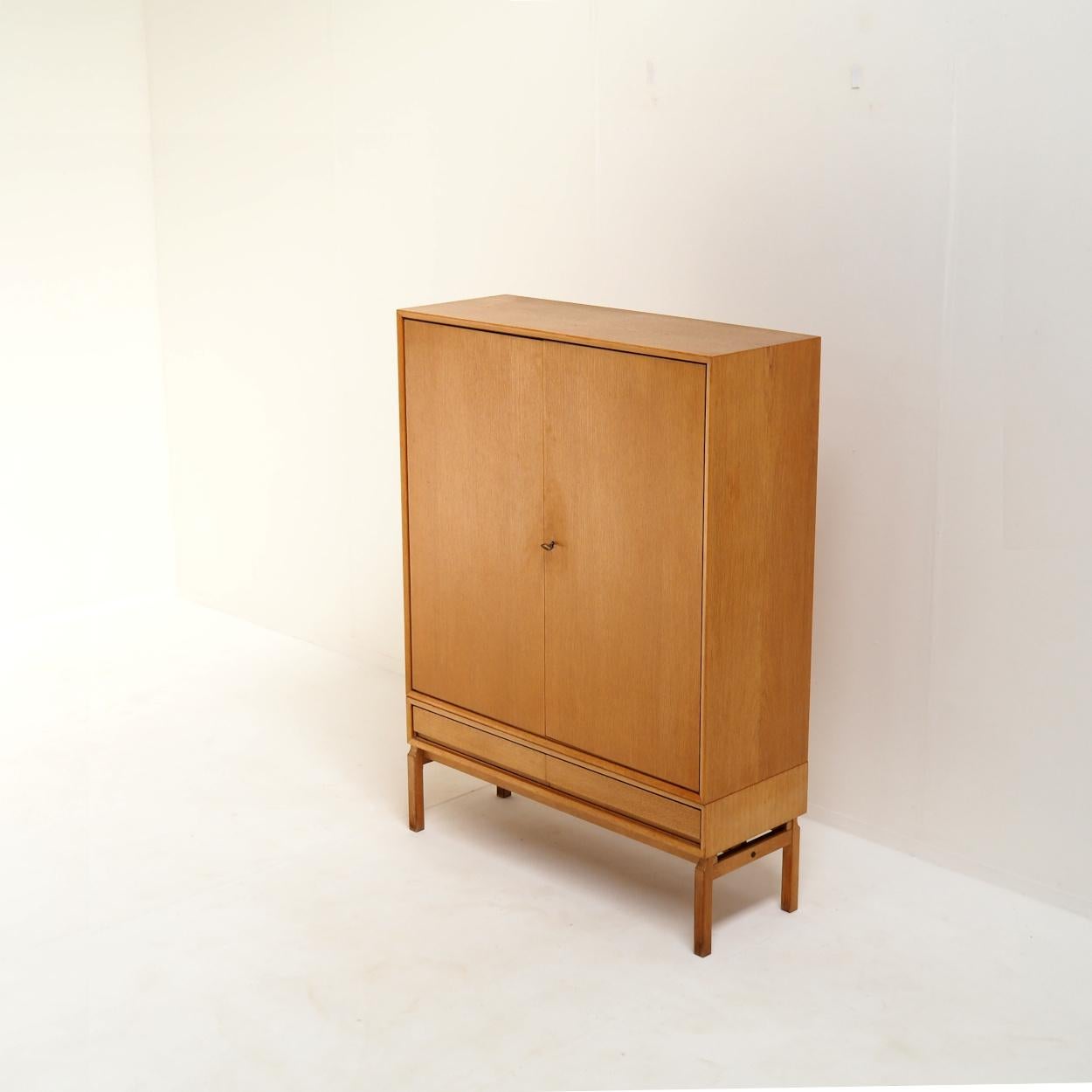 20ième siècle IKEA ‘MTP’ Wardrobe by Marian Grabinski for IKEA, 1963, Natural Oak en vente