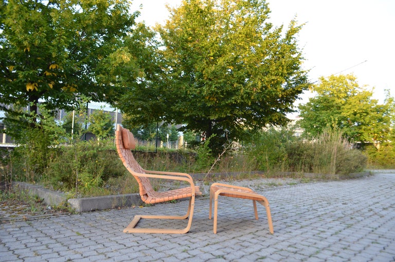 VINTAGE IKEA Poäng Saddle Leather Lounge Chair & Ottomane Noboru Nakamura 1999 In Good Condition For Sale In Munich, Bavaria