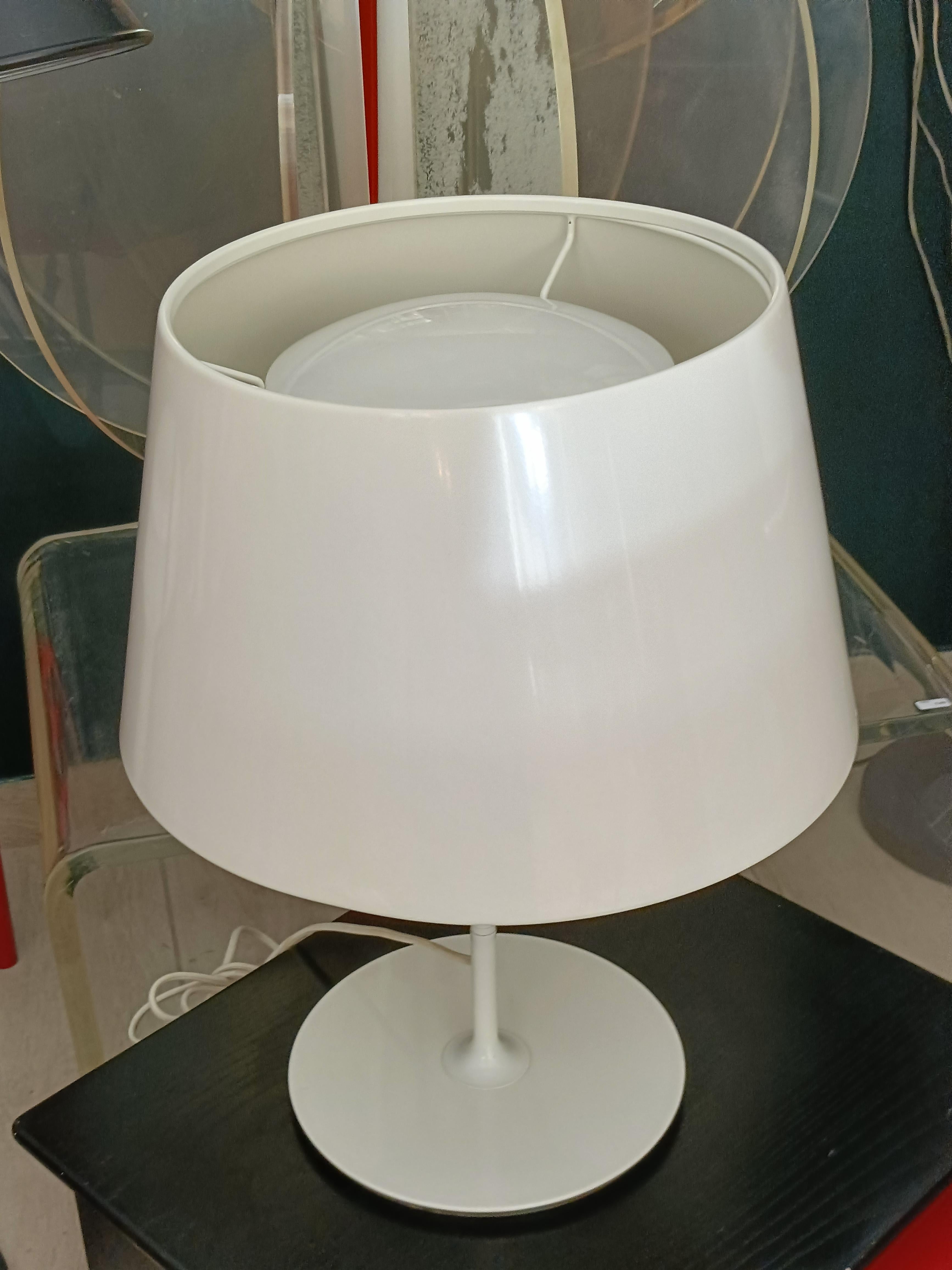 Ikea Rara Lampada da Tavolo Bianca Mod. Kulla, Svezia 1990s Moderno de mediados de siglo en venta