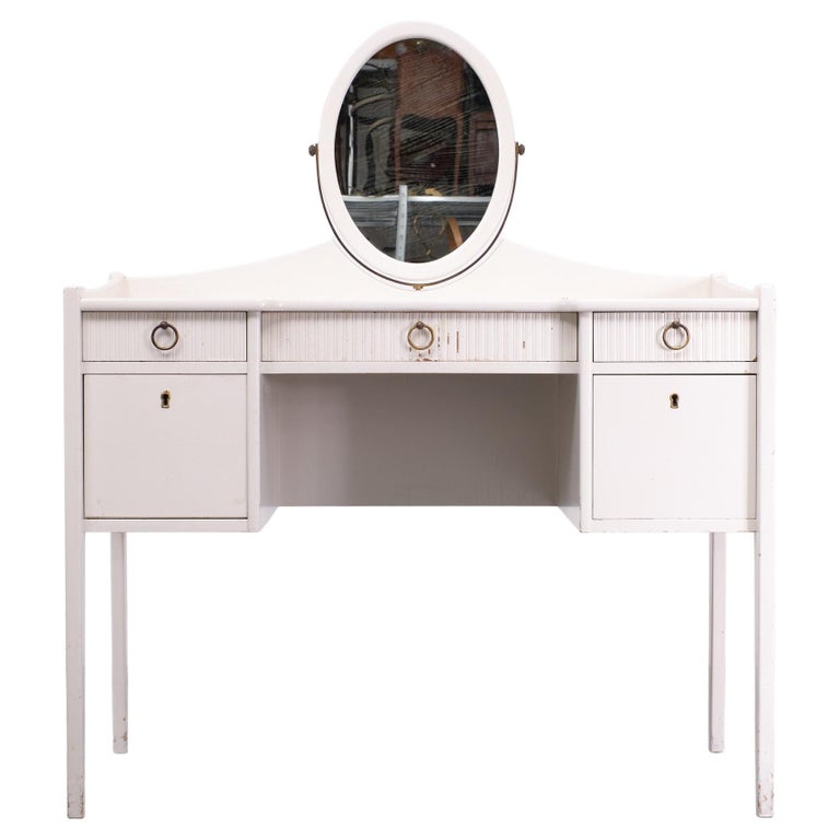 grey ikea dressing table Here we used the IKEA MALM DRESSING TABLE and VC ALEX 9 drawer unit., We added our , - VC HALO MIRROR RRP $599. On sale $449!, - VC GREY CHAIR RRP $220. On sale $169!,