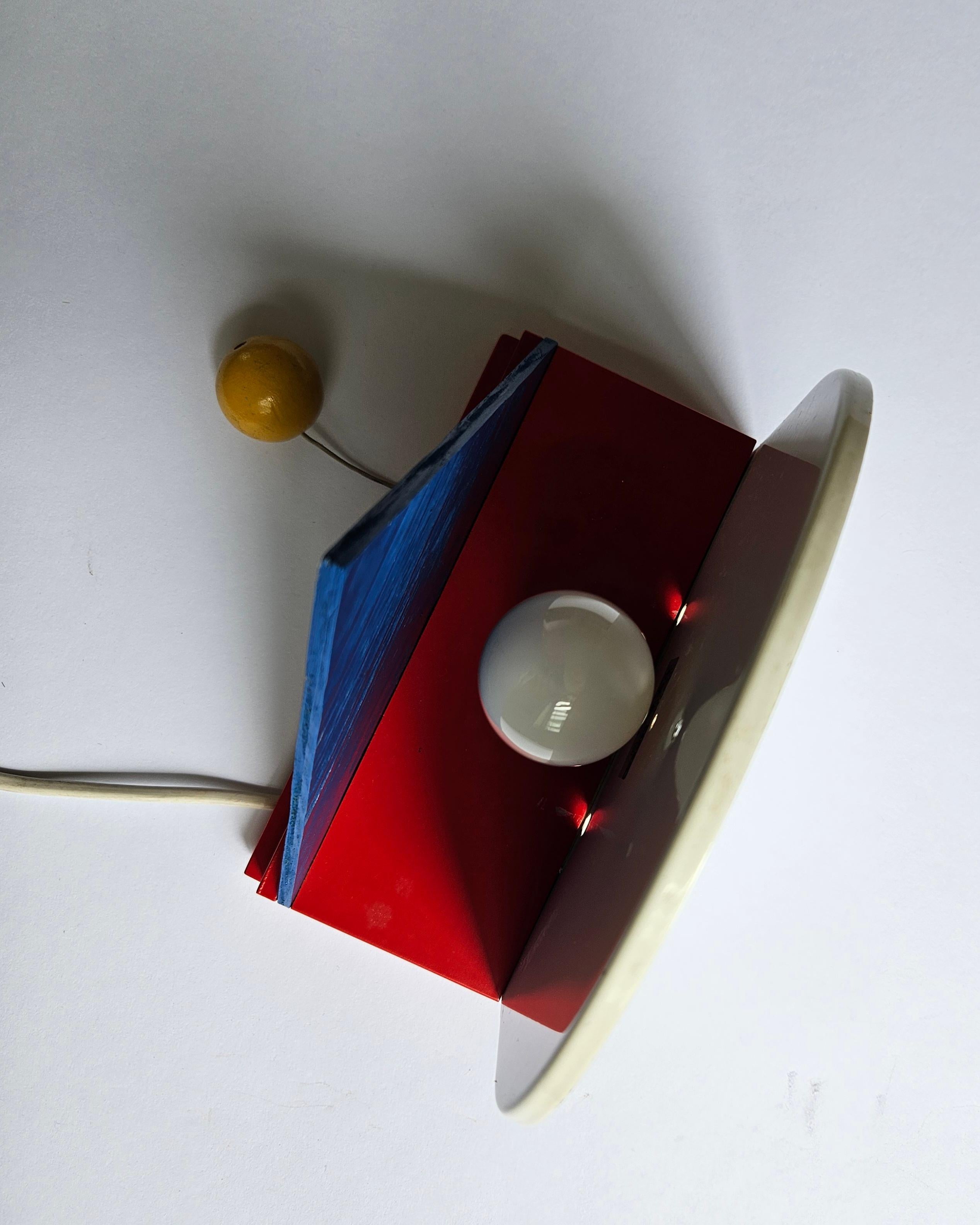 Lámpara de pared Ikea al estilo de Ettore Sottsass, Memphis Milano, Italia, años 80 Metal en venta