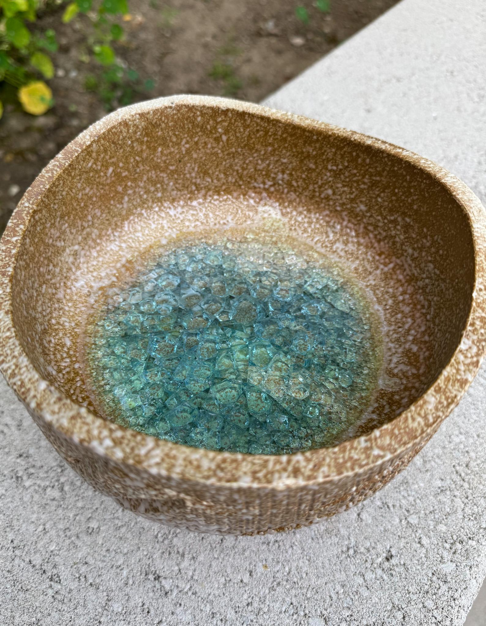 Giapponese Vaso in ceramica Ikebana con interno in vetro craquelé, Giappone, c.C. 1970 in vendita