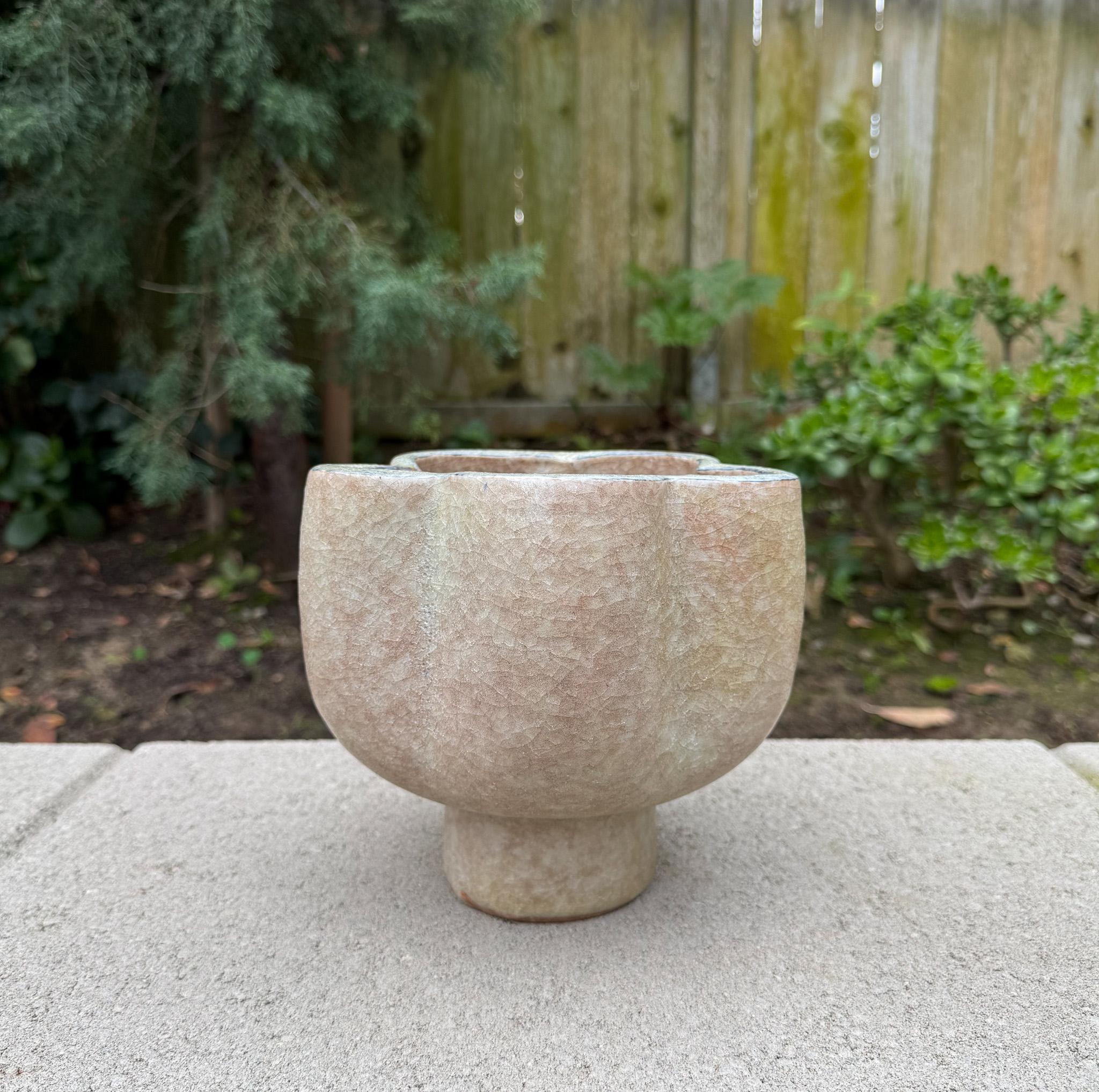 Ikebana Crackle Glaze Keramik Star Vessel,  Japan, ca. 1960 (20. Jahrhundert) im Angebot