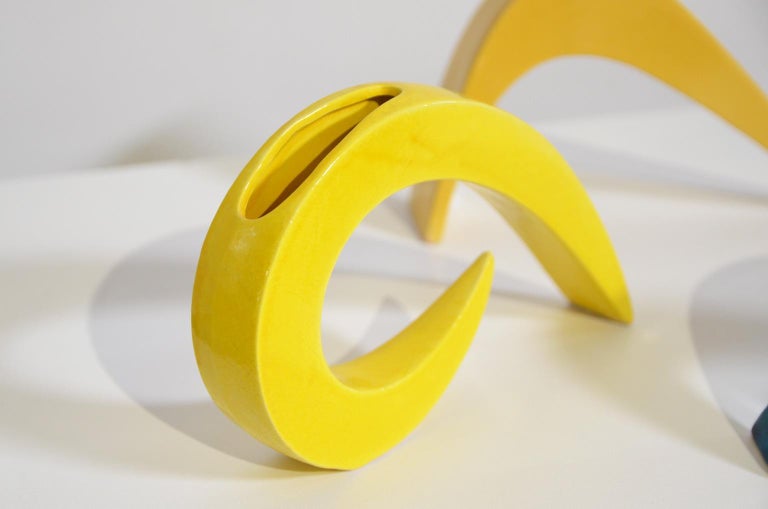 Ikebana Earthenware Vases in Yellow and Blue For Sale at 1stDibs