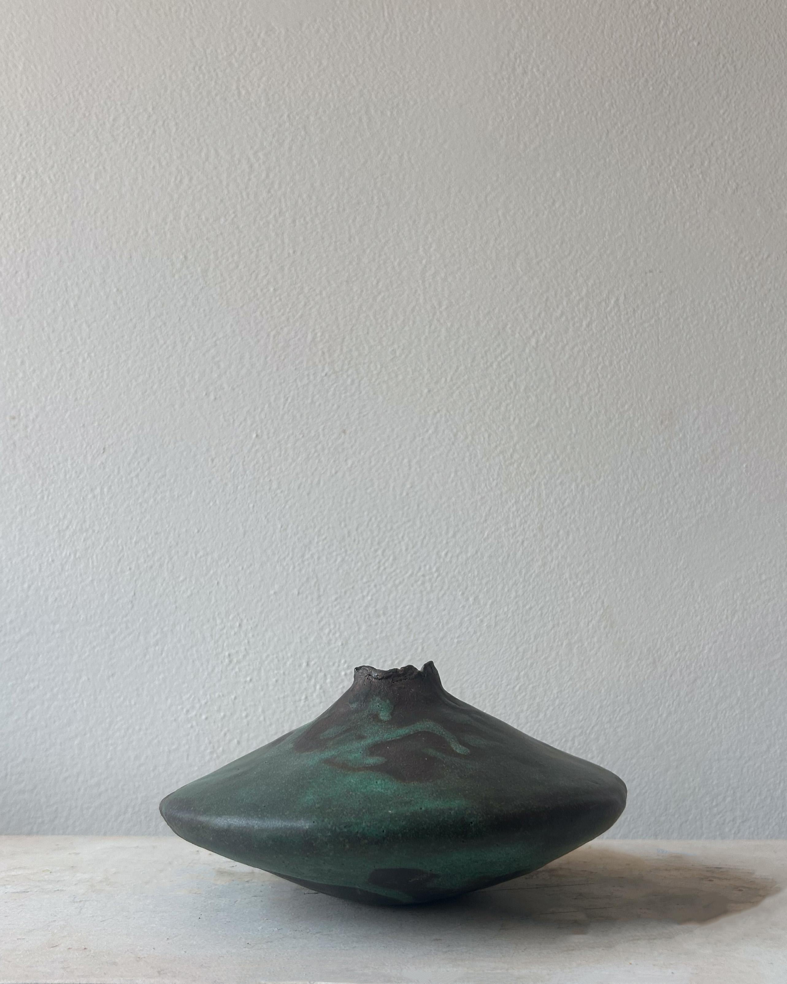 Fait main Vase Ikebana, patiné en vente