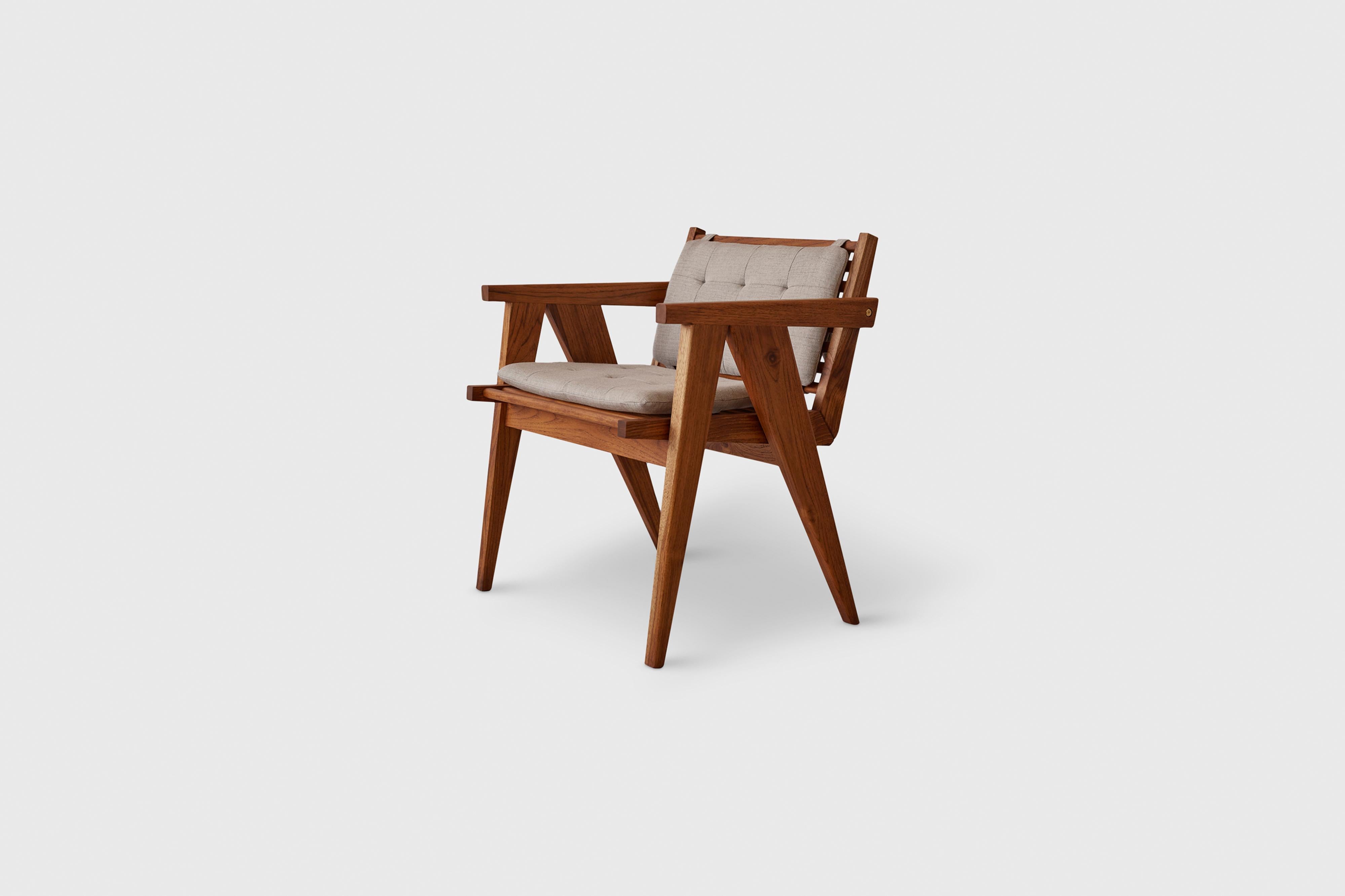 Post-Modern Iki Dining Chair by Atra Design For Sale