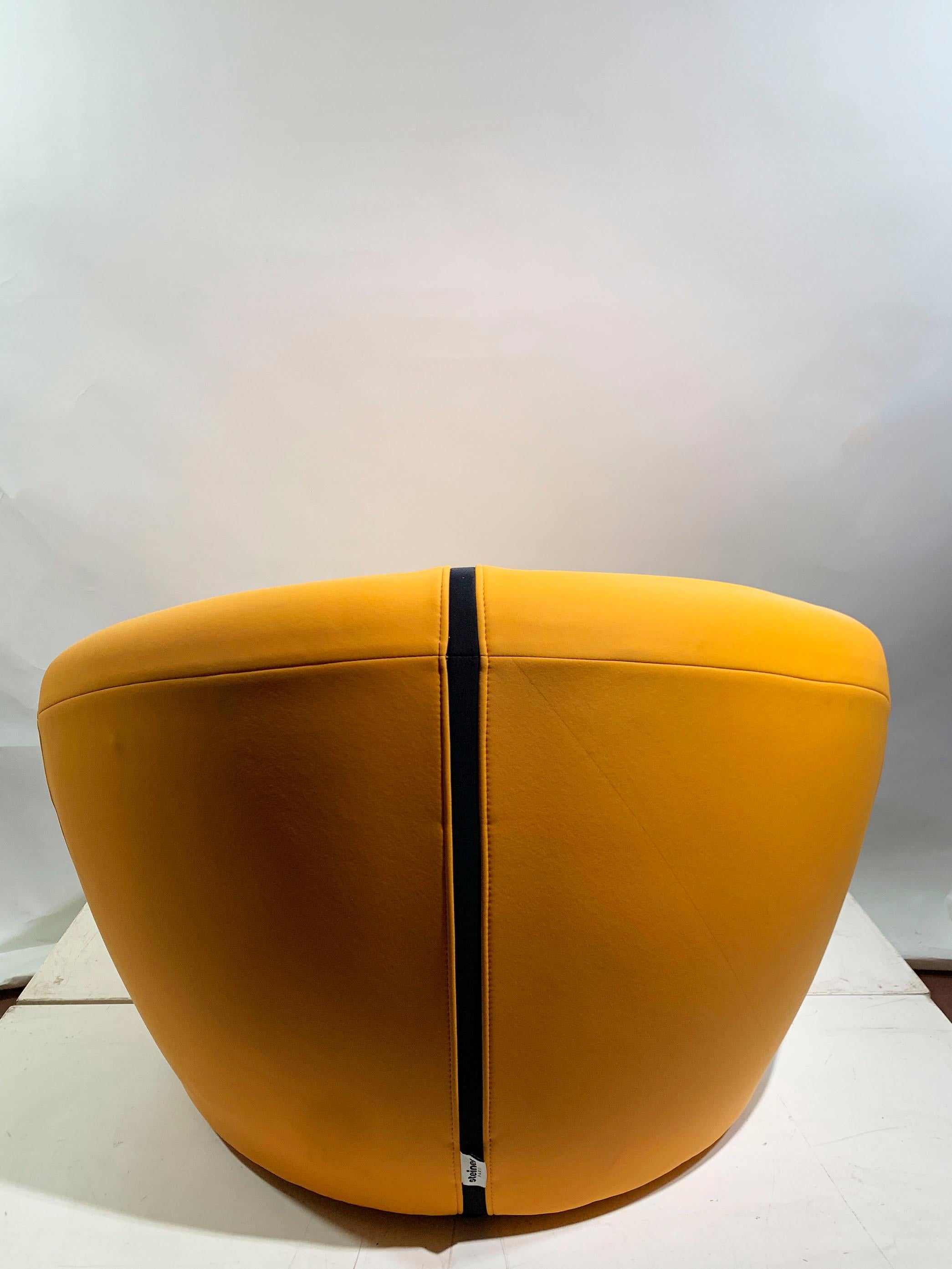 IKO Armchair/Pouf for Steiner Paris Designed by Cécile Makowski In Good Condition For Sale In Beirut, LB