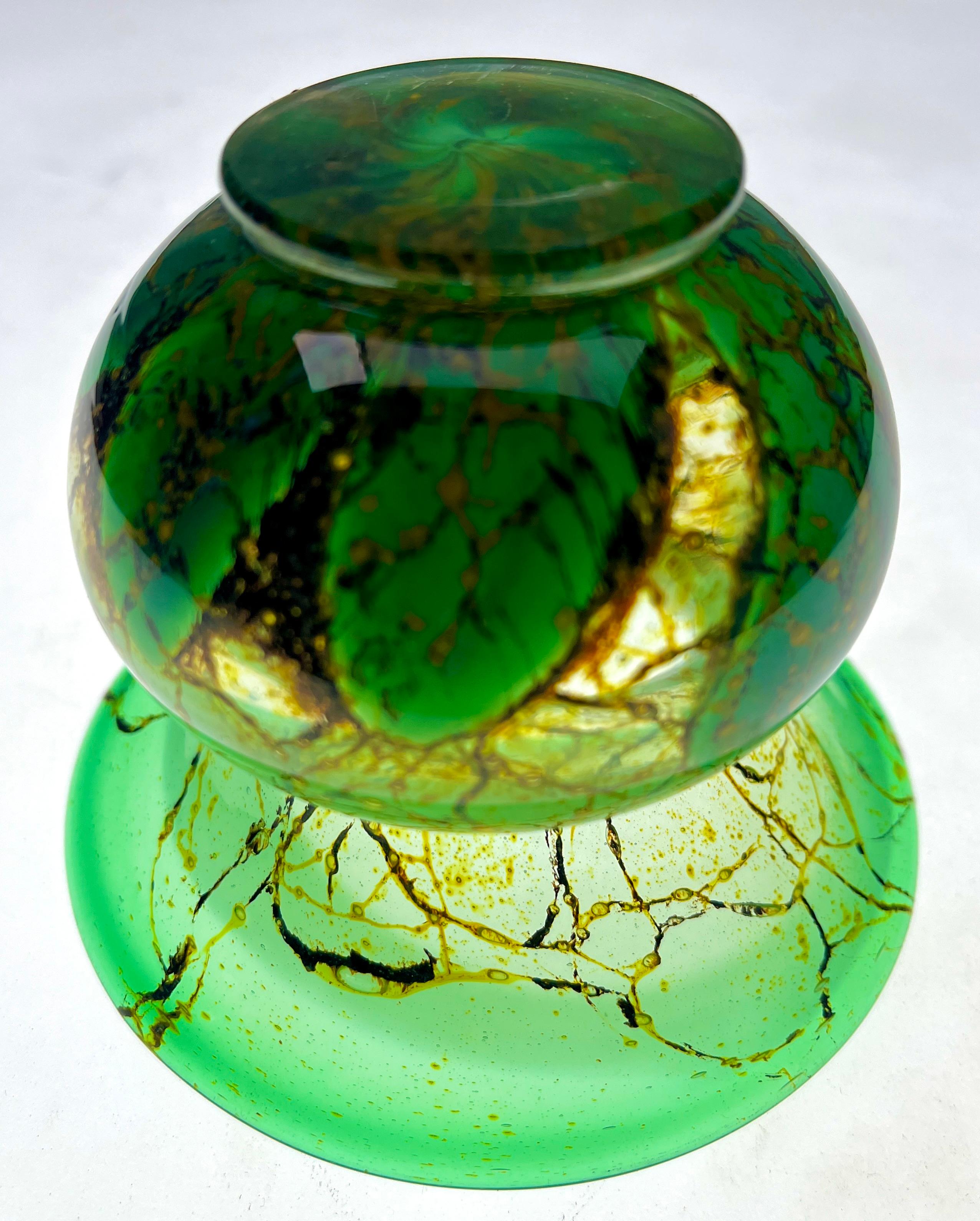 'Ikora' Art Glass Vase, Produced, by WMF in Germany, 1930s by Karl Wiedmann In Good Condition For Sale In Verviers, BE