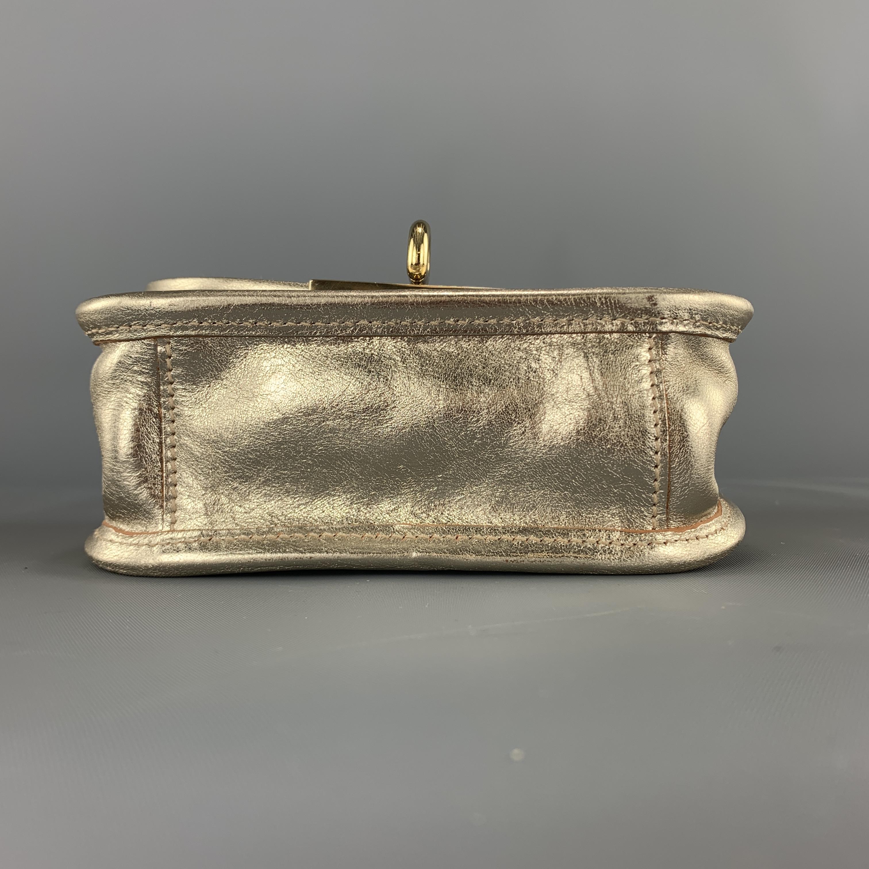 IL BISONTE Metallic Platino Gold Leather Cross Body / Belt Bag In New Condition In San Francisco, CA