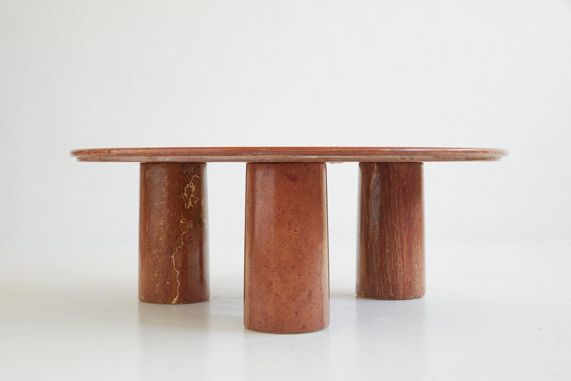 Couchtisch „Il Colonnato“ aus rotem Travertin von Mario Bellini, Cassina, Italien 1970 im Angebot 1