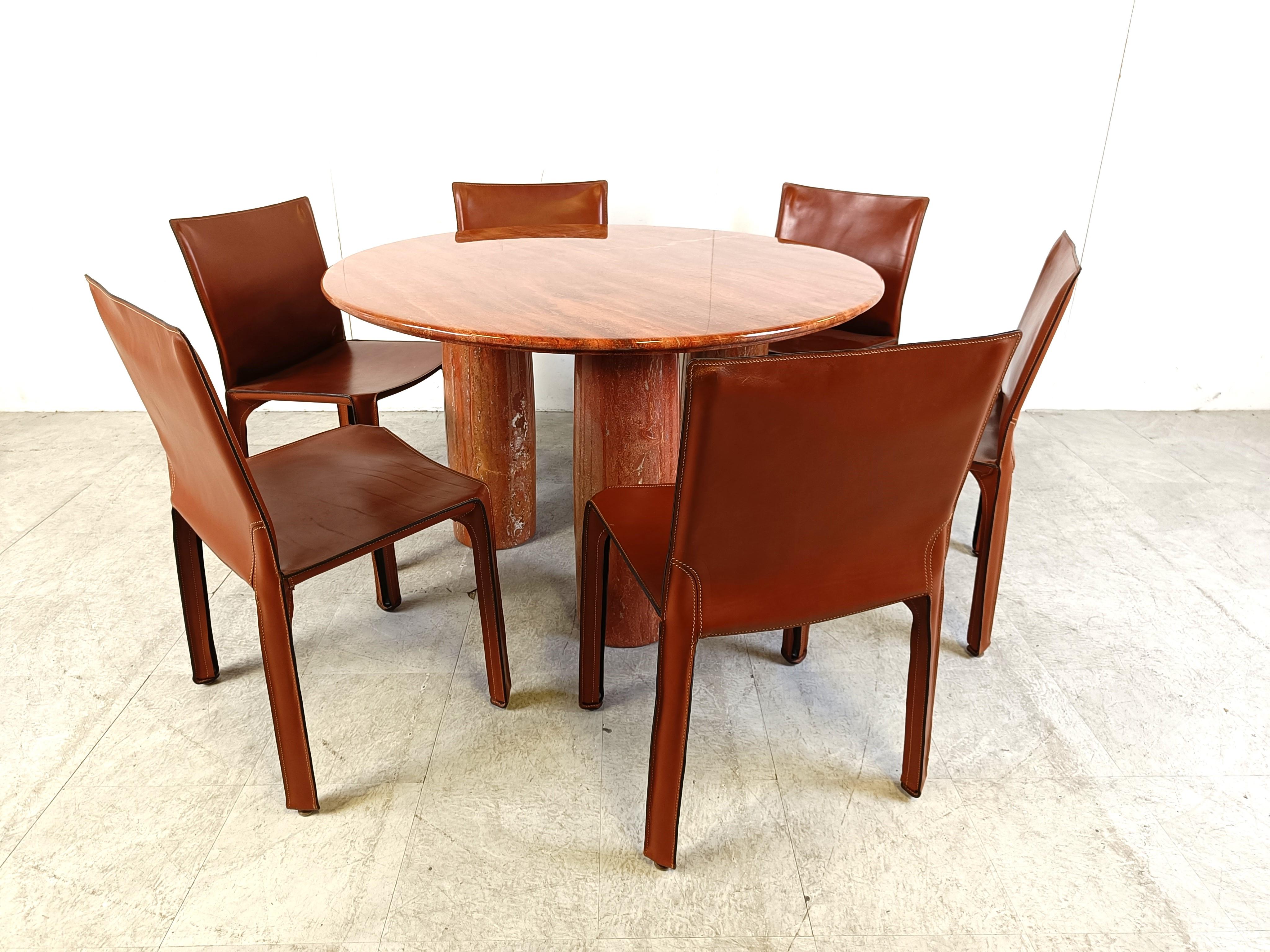 Mid-Century Modern Il Colonnato Dining Table in red travertine by Mario Bellini for Cassina, 1970s