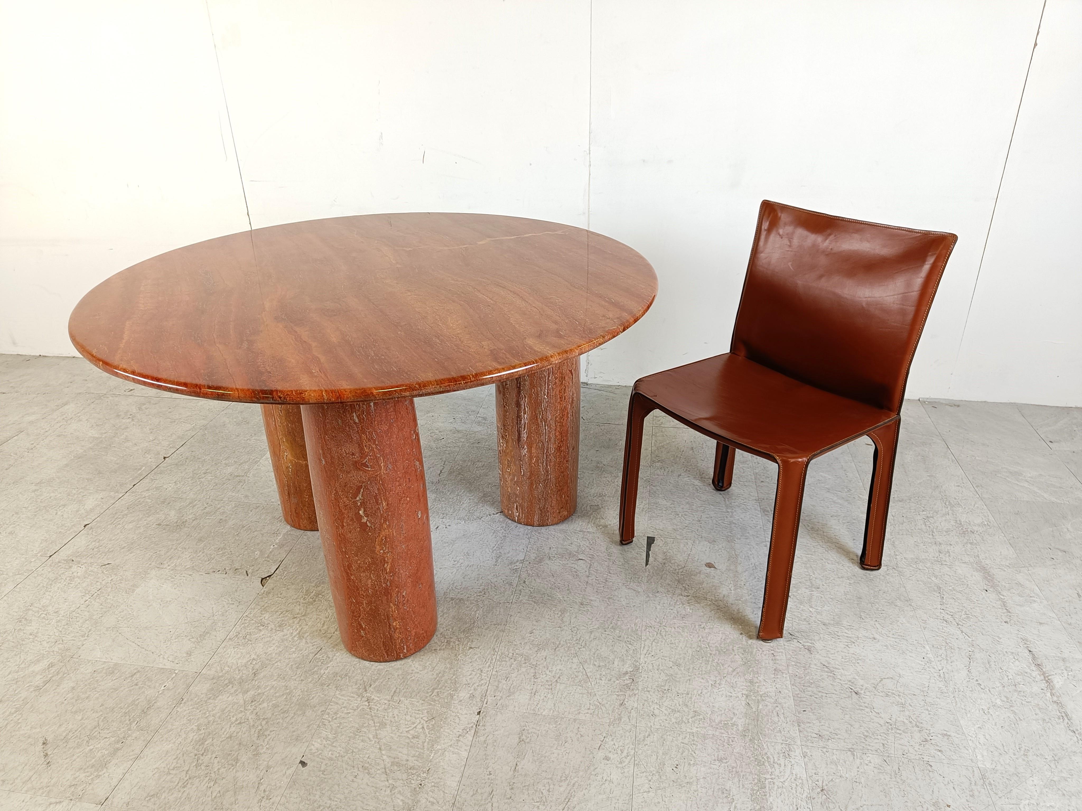 Italian Il Colonnato Dining Table in red travertine by Mario Bellini for Cassina, 1970s