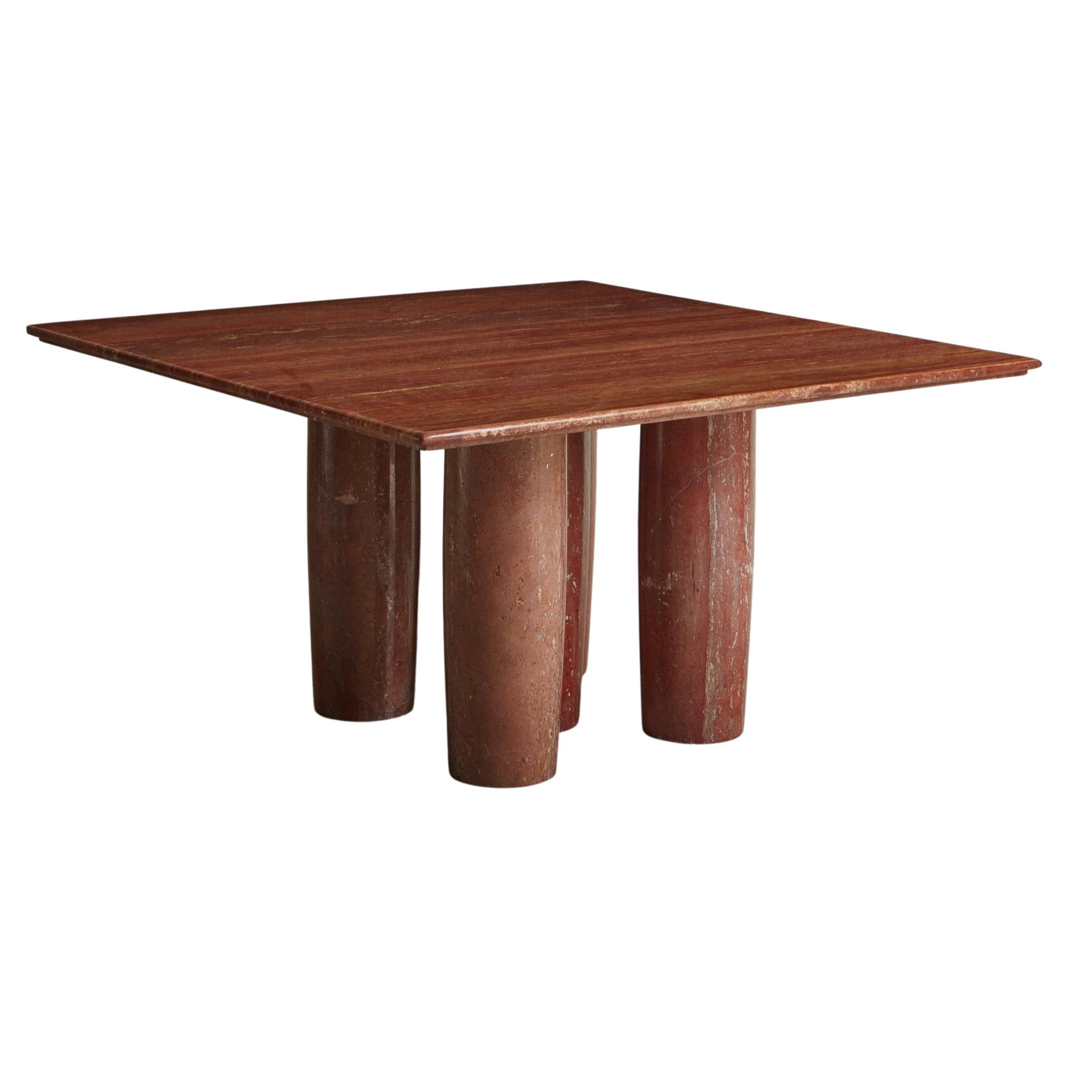 Table Il Colonnato en travertin persan rouge de Mario Bellini pour Cassina, Italie