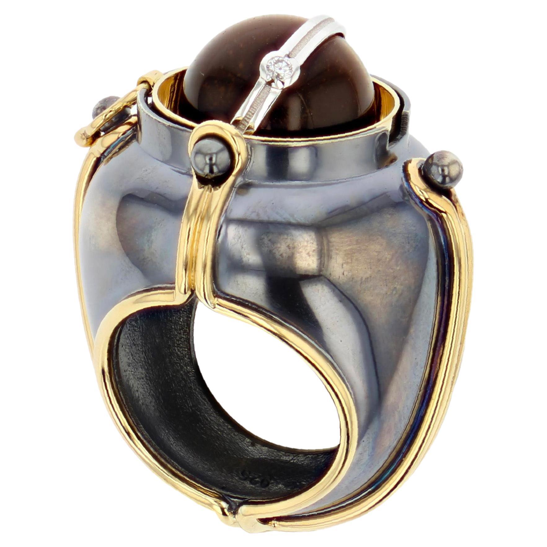 Œil de Tigre Scaphandre Ring in 18k Yellow Gold by Elie Top